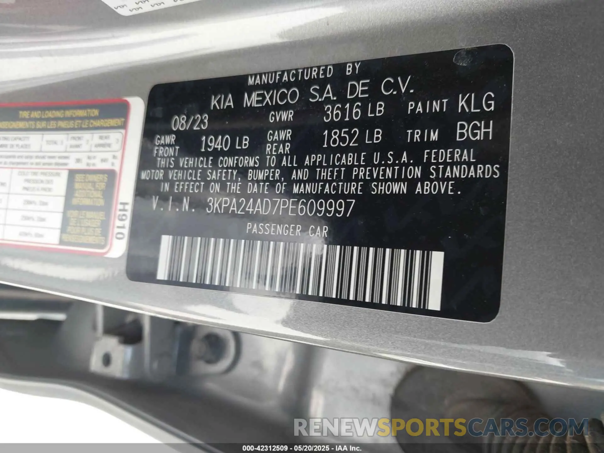 9 Photograph of a damaged car 3KPA24AD7PE609997 KIA RIO 2023