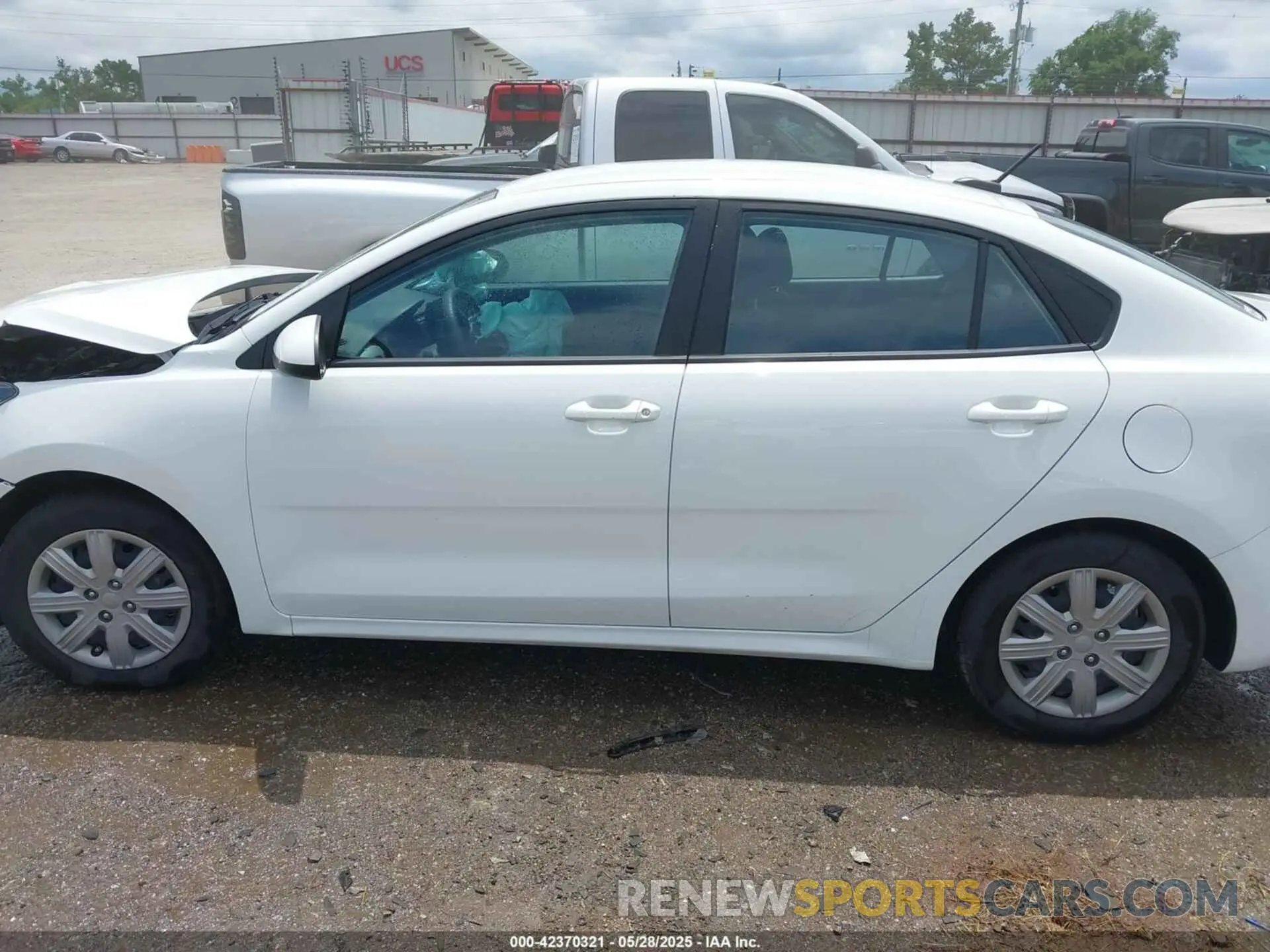 15 Photograph of a damaged car 3KPA24AD7PE616139 KIA RIO 2023