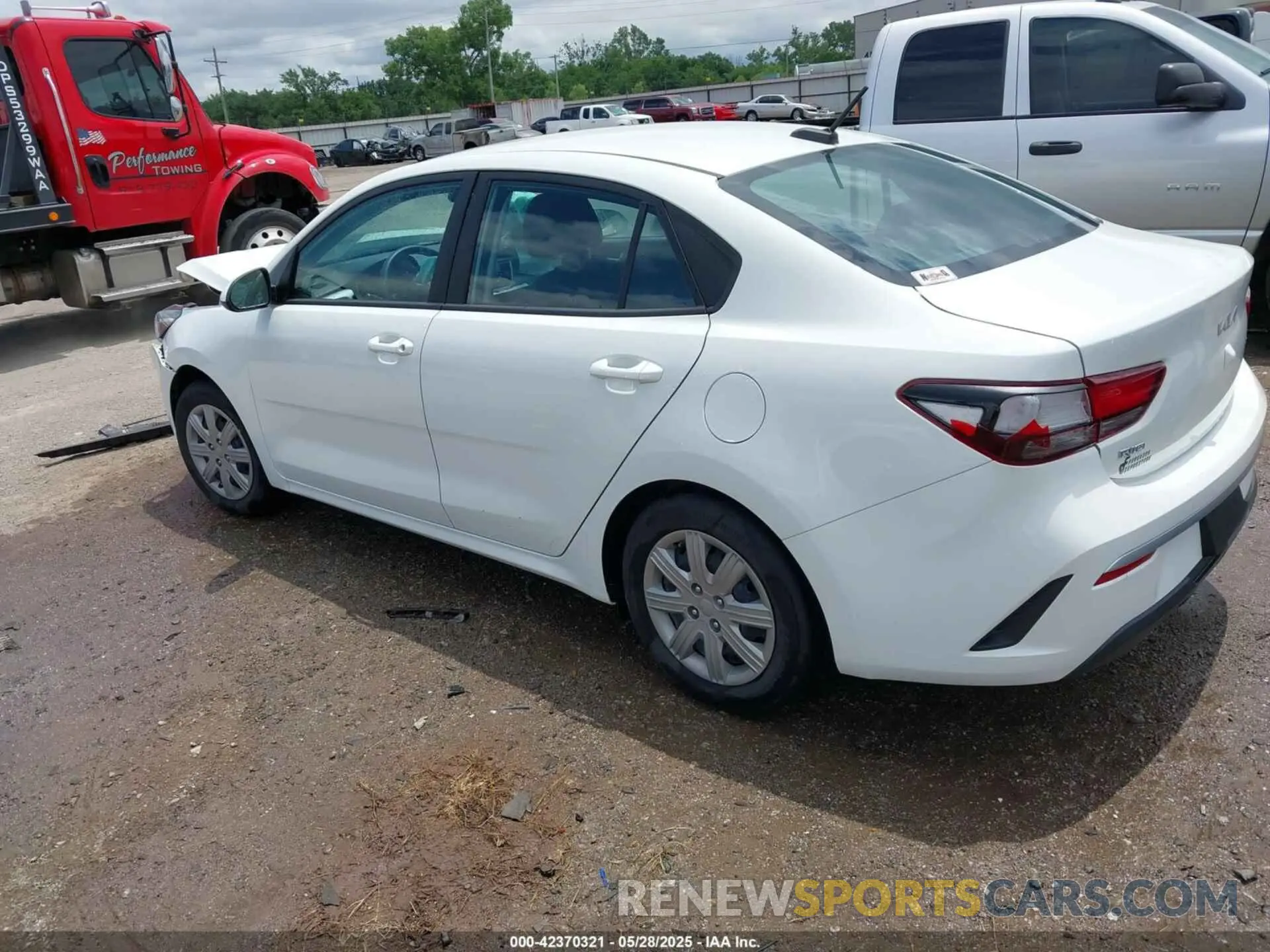 3 Photograph of a damaged car 3KPA24AD7PE616139 KIA RIO 2023