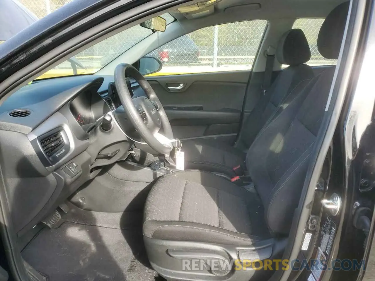 7 Фотография поврежденного автомобиля 3KPA24AD7PE625410 KIA RIO 2023