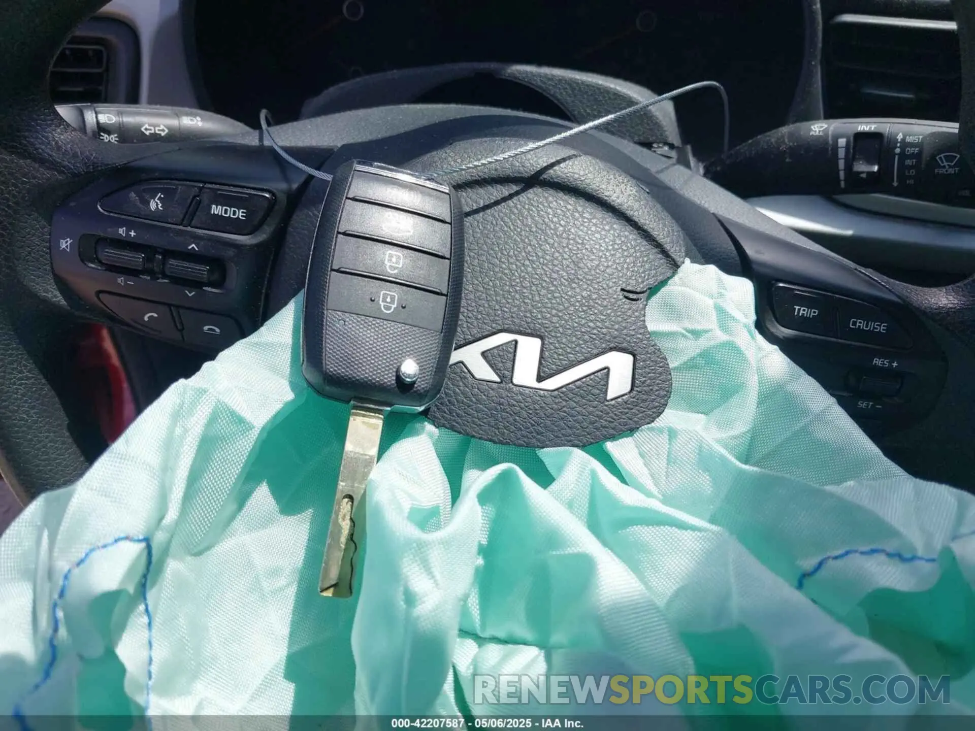11 Фотография поврежденного автомобиля 3KPA24AD8PE584723 KIA RIO 2023