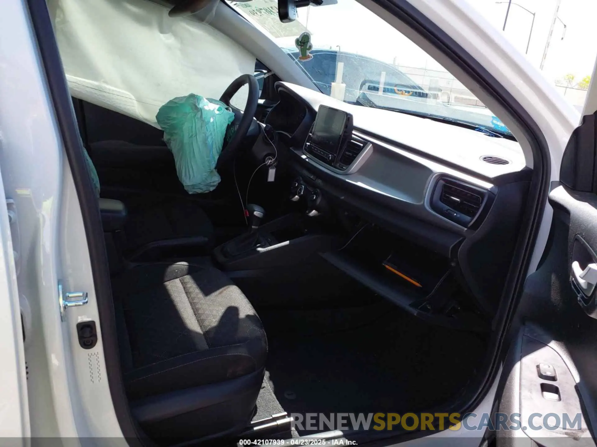 5 Фотография поврежденного автомобиля 3KPA24ADXPE557975 KIA RIO 2023