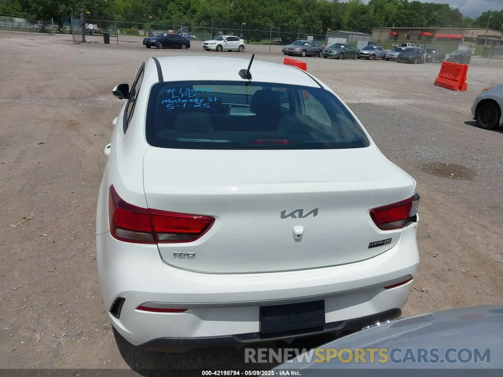 16 Photograph of a damaged car 3KPA24ADXPE613557 KIA RIO 2023