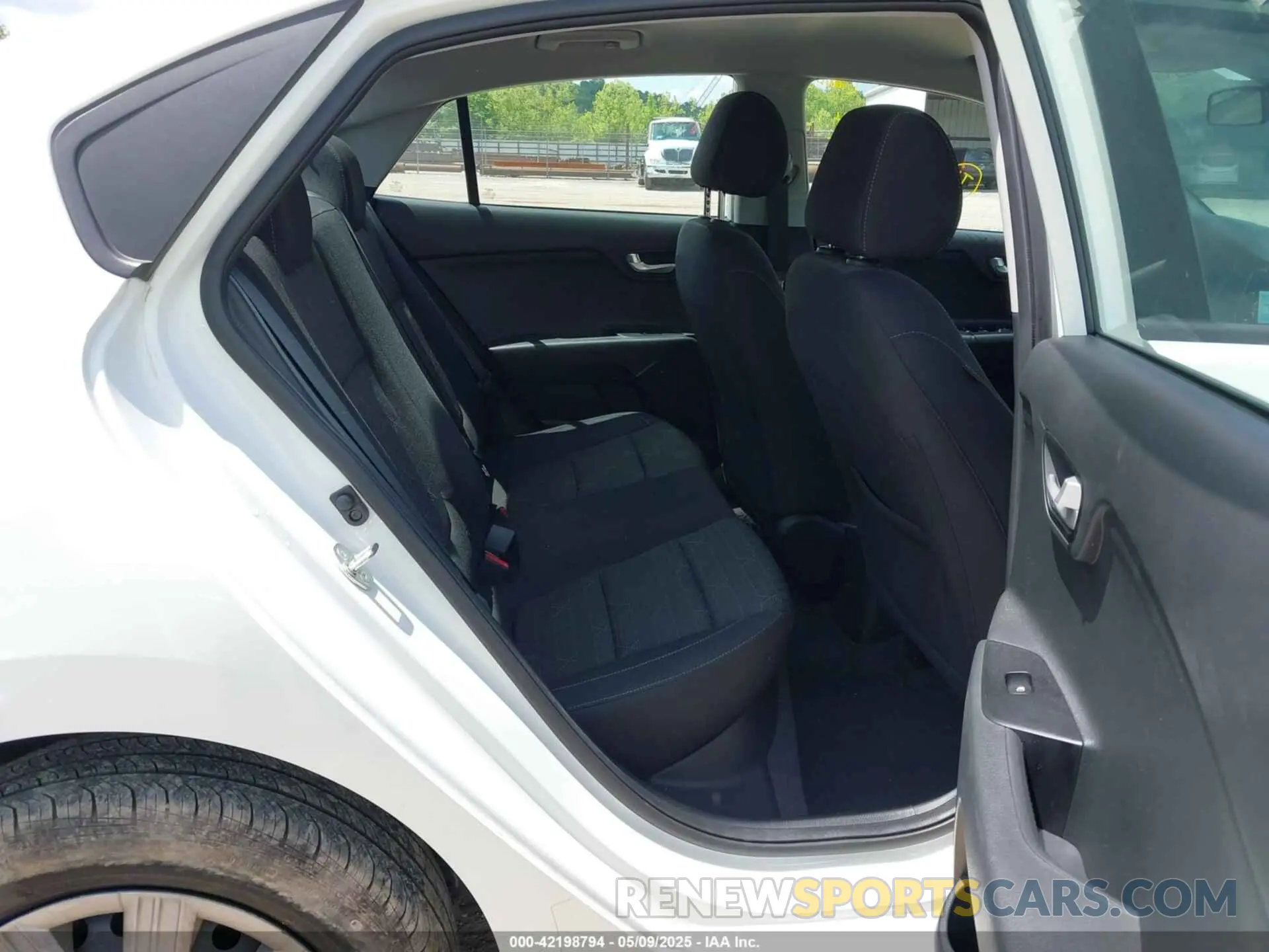 8 Photograph of a damaged car 3KPA24ADXPE613557 KIA RIO 2023