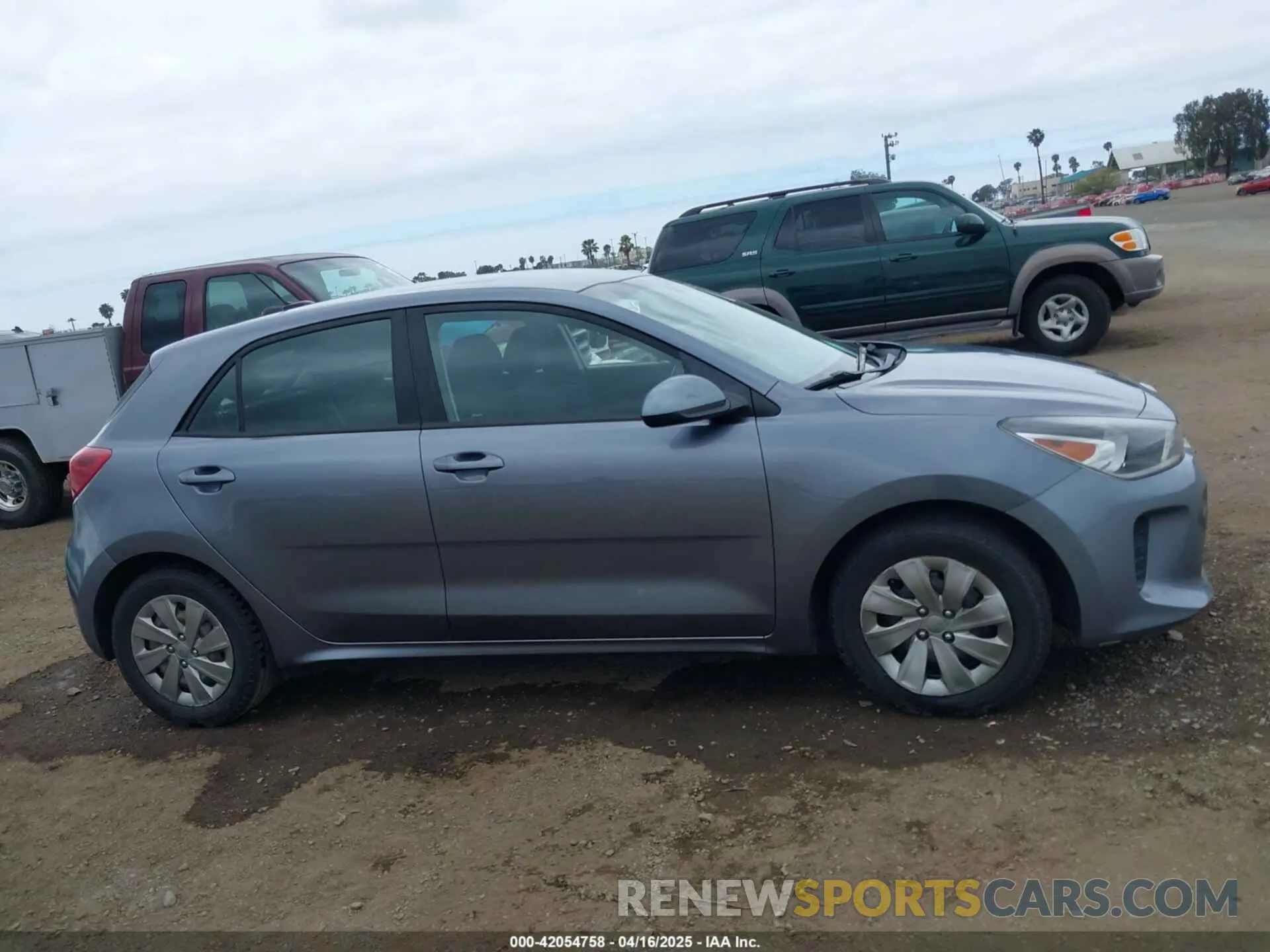 13 Photograph of a damaged car 3KPA25AB2KE248692 KIA RIO 5-DOOR 2019