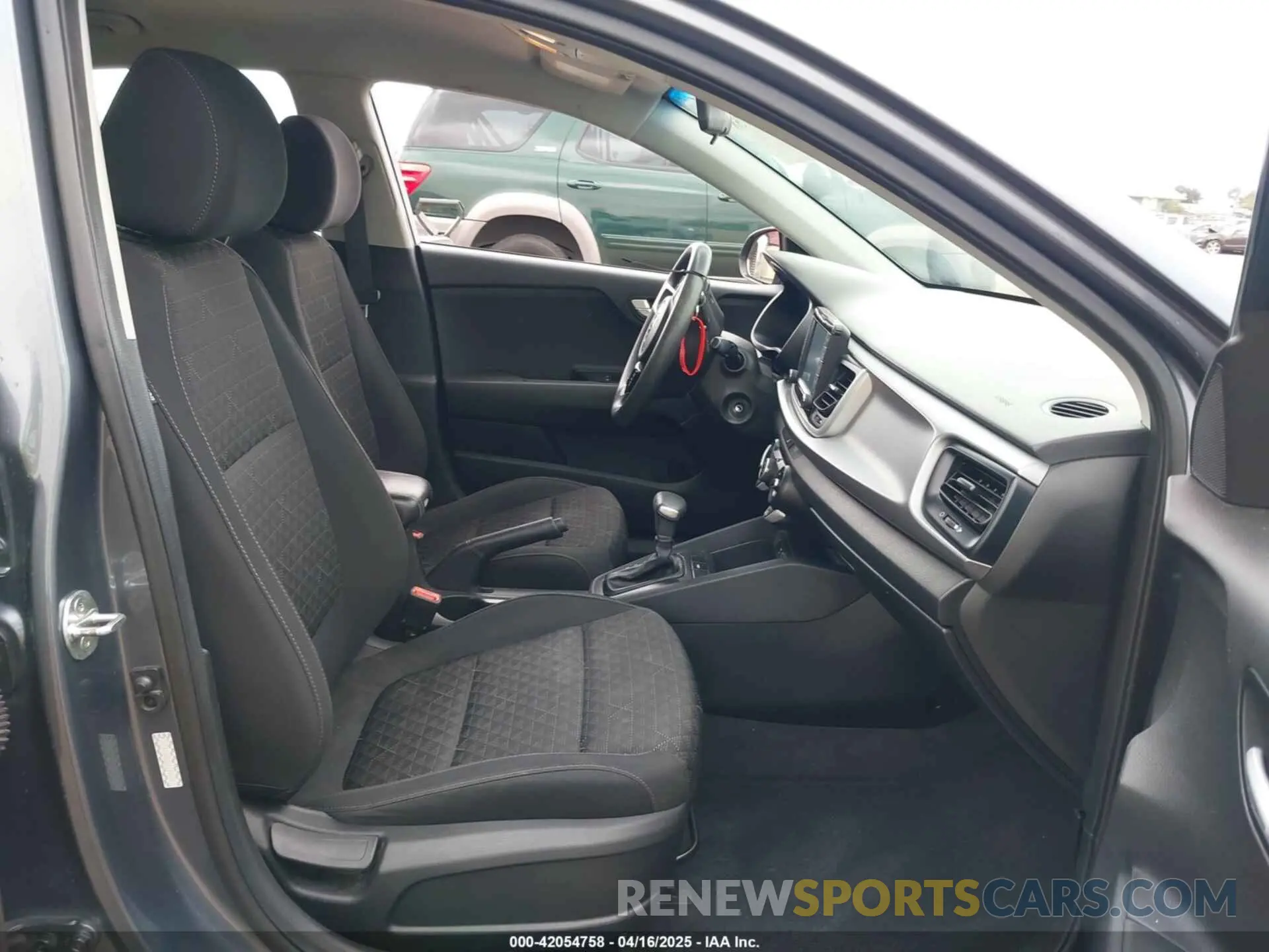 5 Photograph of a damaged car 3KPA25AB2KE248692 KIA RIO 5-DOOR 2019