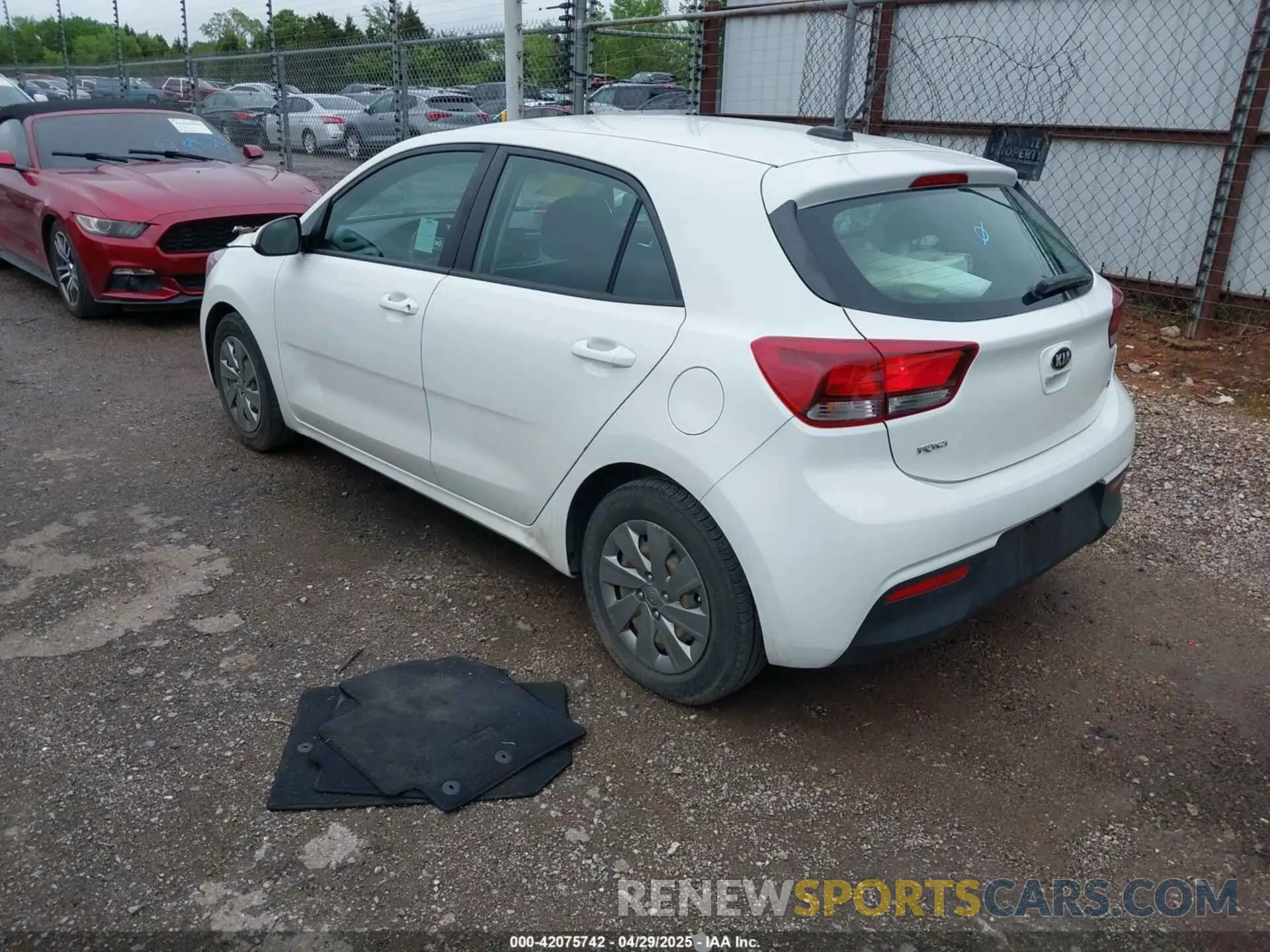 3 Фотография поврежденного автомобиля 3KPA25AD0LE277224 KIA RIO 5-DOOR 2020