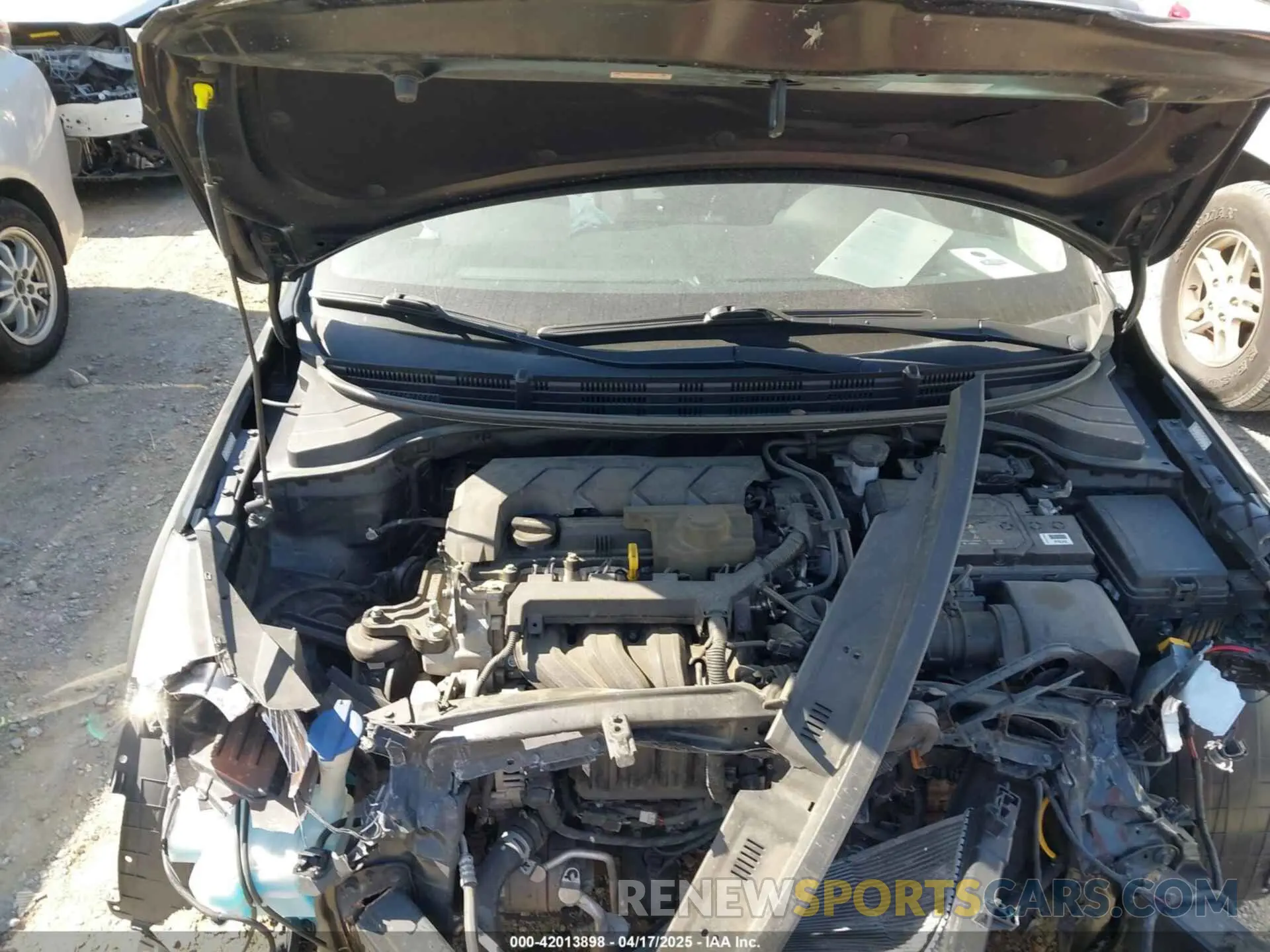 10 Photograph of a damaged car 3KPA25AD2LE307033 KIA RIO 5-DOOR 2020