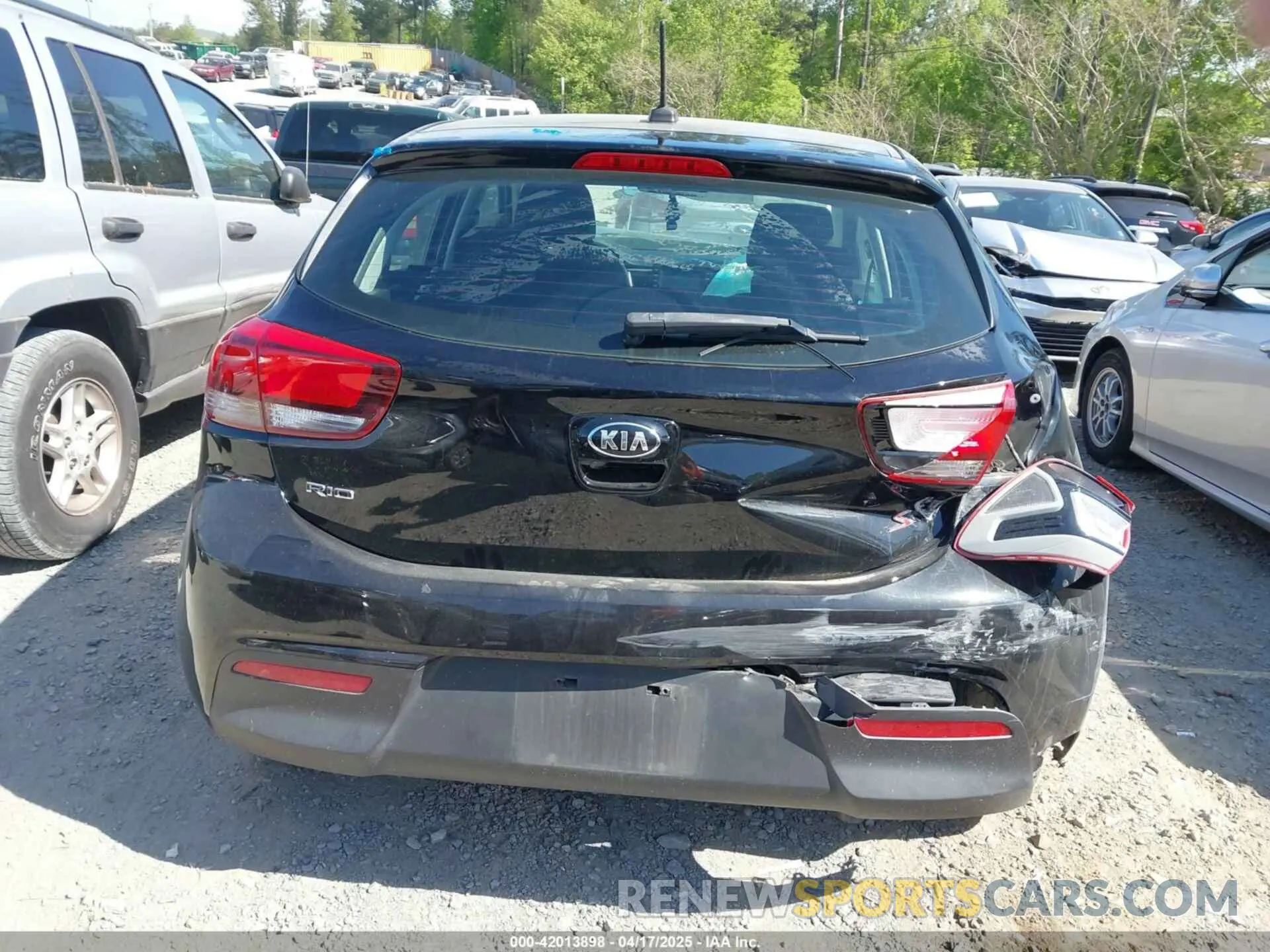 15 Photograph of a damaged car 3KPA25AD2LE307033 KIA RIO 5-DOOR 2020