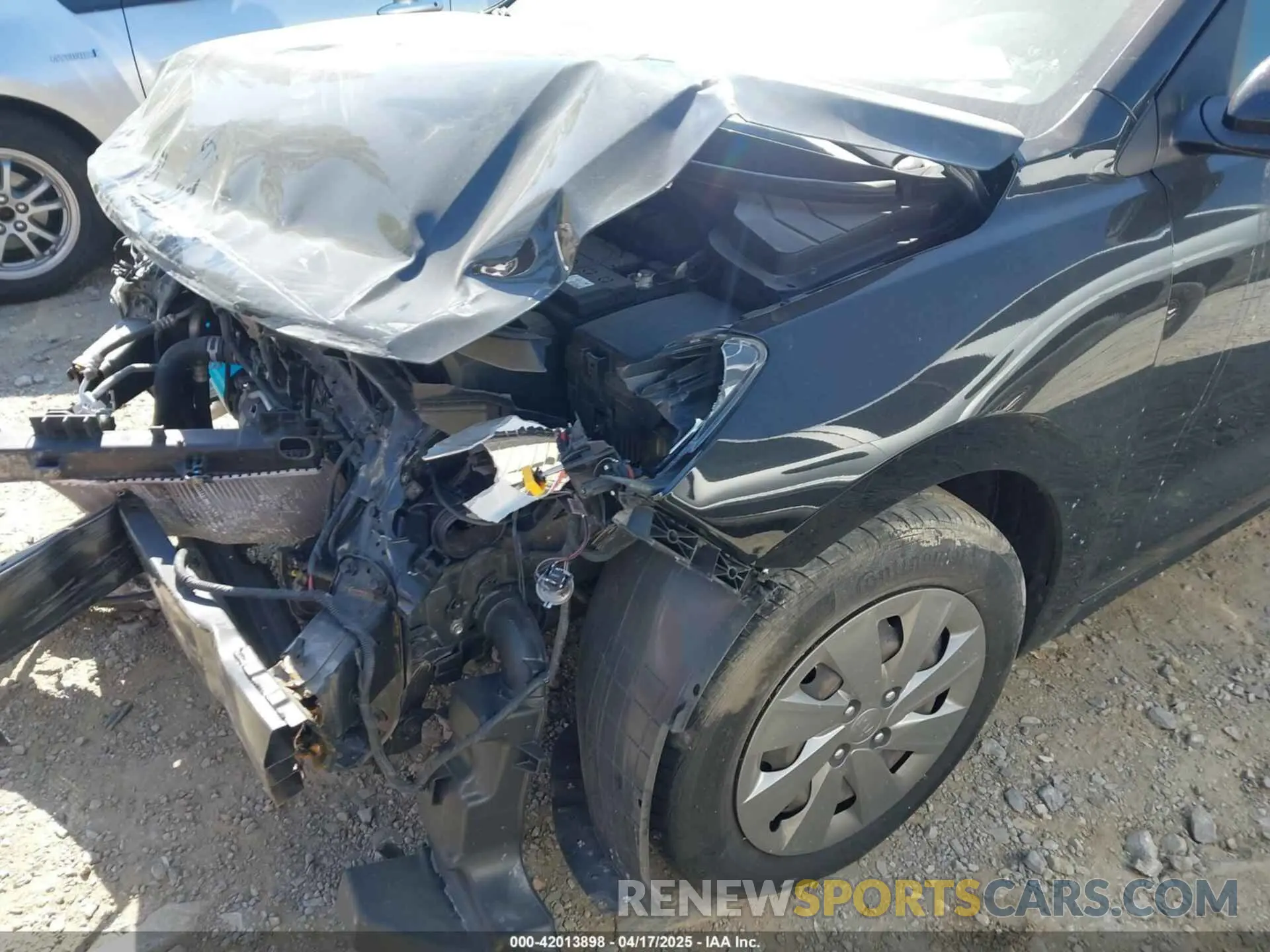 18 Photograph of a damaged car 3KPA25AD2LE307033 KIA RIO 5-DOOR 2020