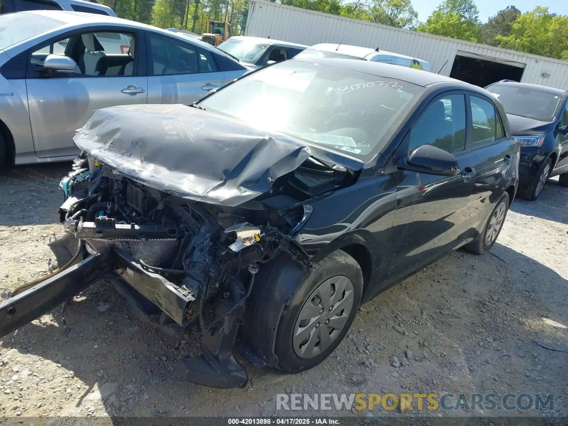 2 Photograph of a damaged car 3KPA25AD2LE307033 KIA RIO 5-DOOR 2020