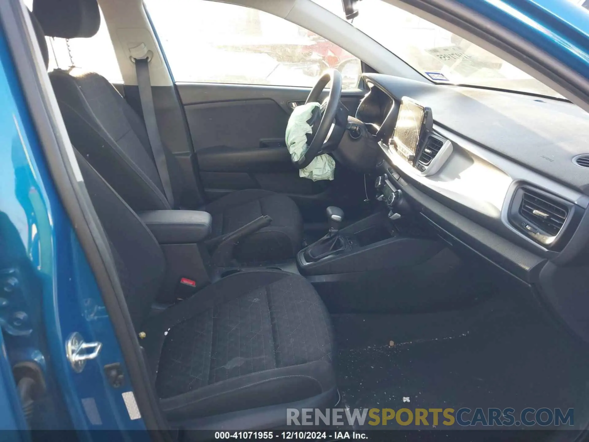 5 Photograph of a damaged car 3KPA25AD4NE506362 KIA RIO 5-DOOR 2022