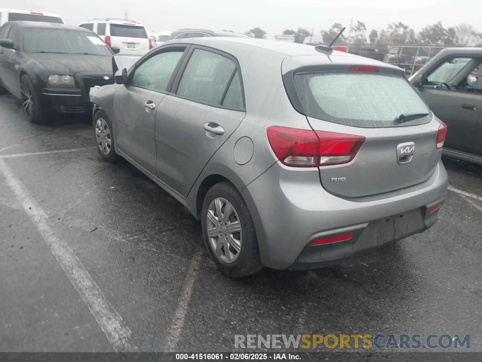 3 Фотография поврежденного автомобиля 3KPA25AD9NE500847 KIA RIO 5-DOOR 2022