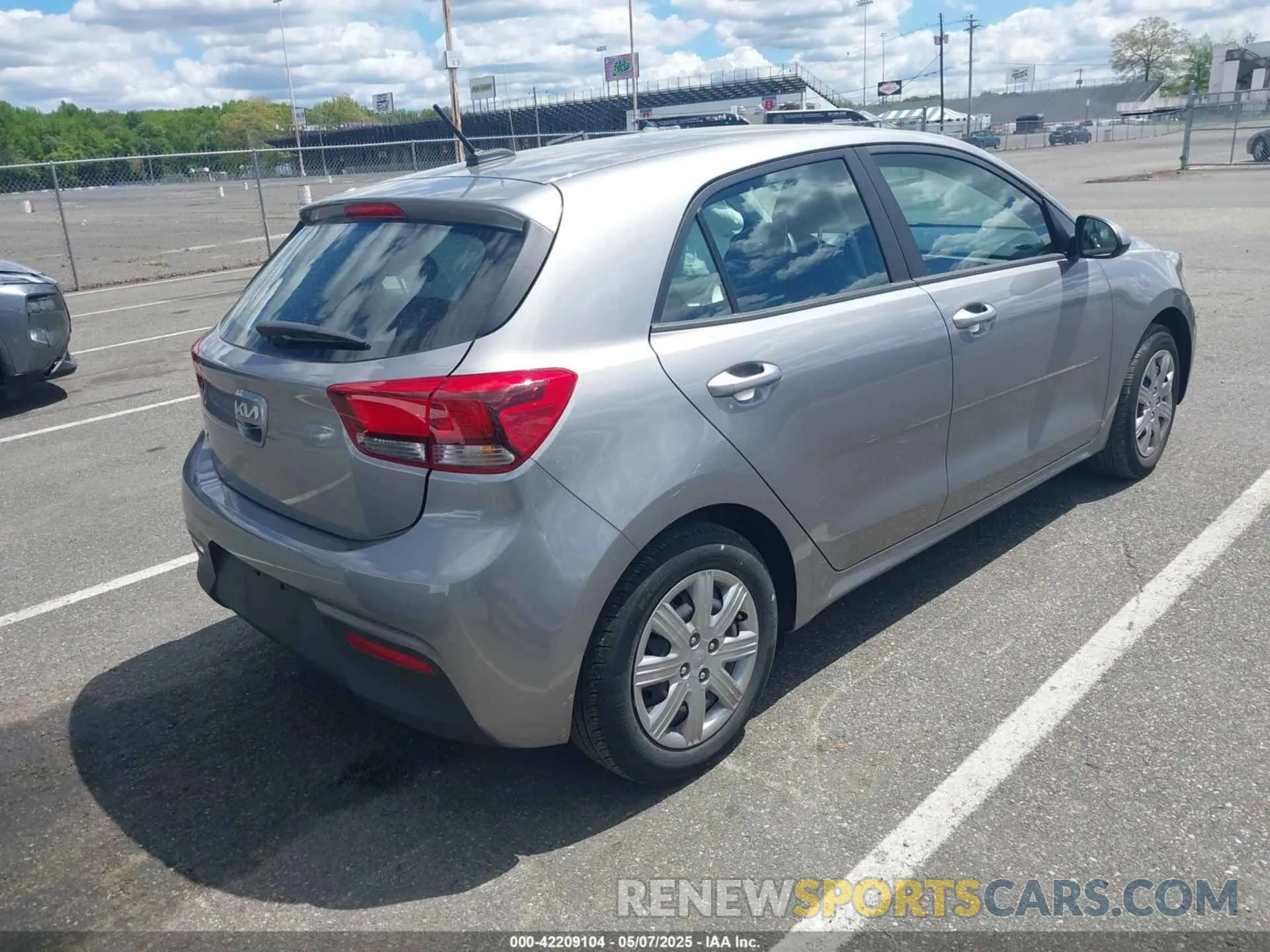 4 Фотография поврежденного автомобиля 3KPA25AD9PE520437 KIA RIO 5-DOOR 2023