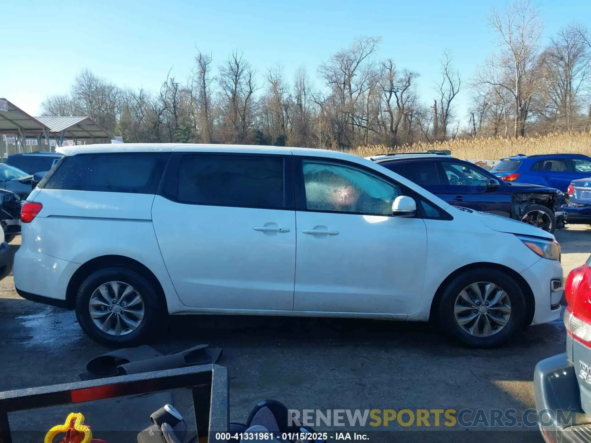 14 Photograph of a damaged car KNDMB5C18K6540726 KIA SEDONA 2019