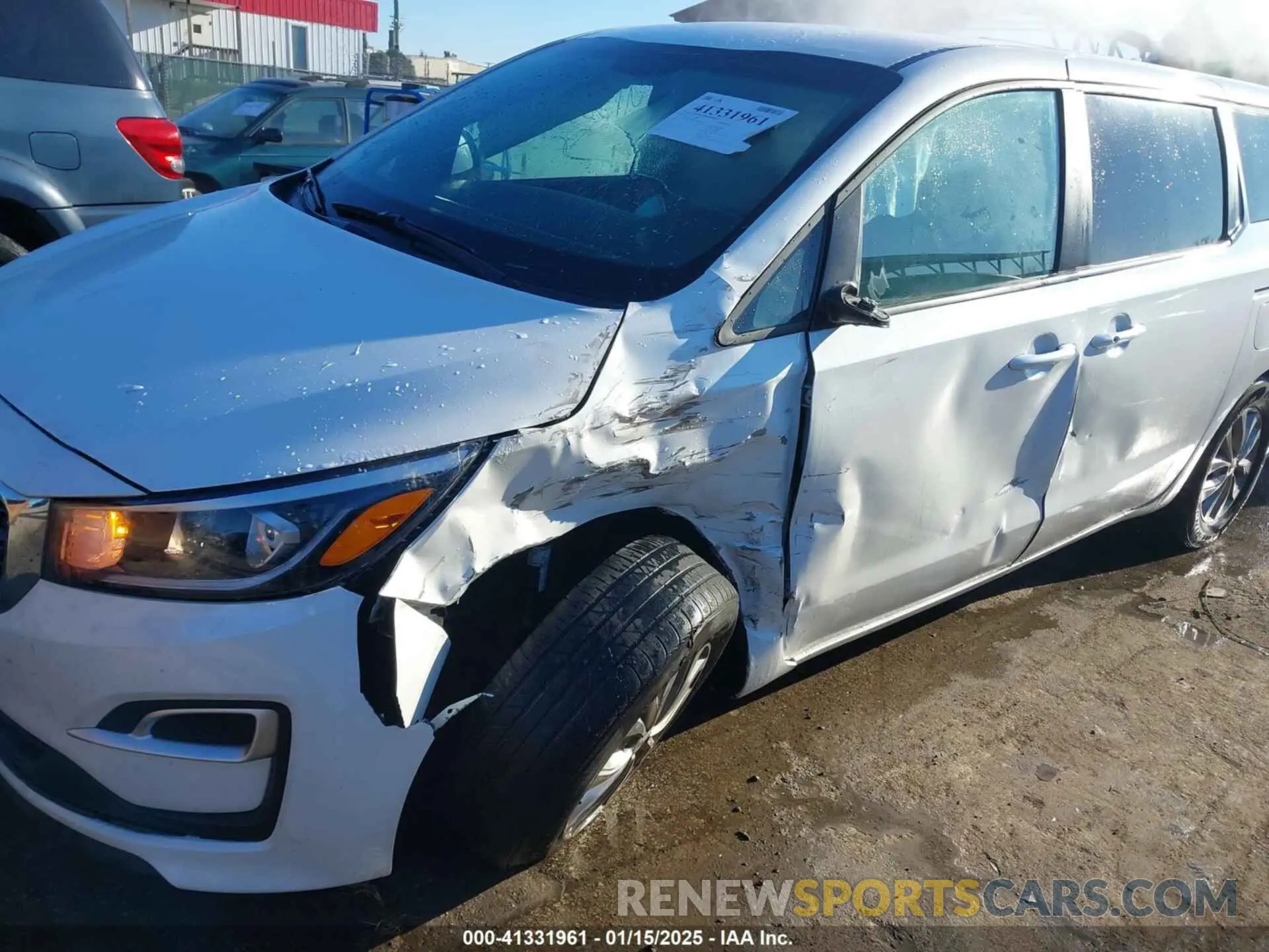 6 Photograph of a damaged car KNDMB5C18K6540726 KIA SEDONA 2019