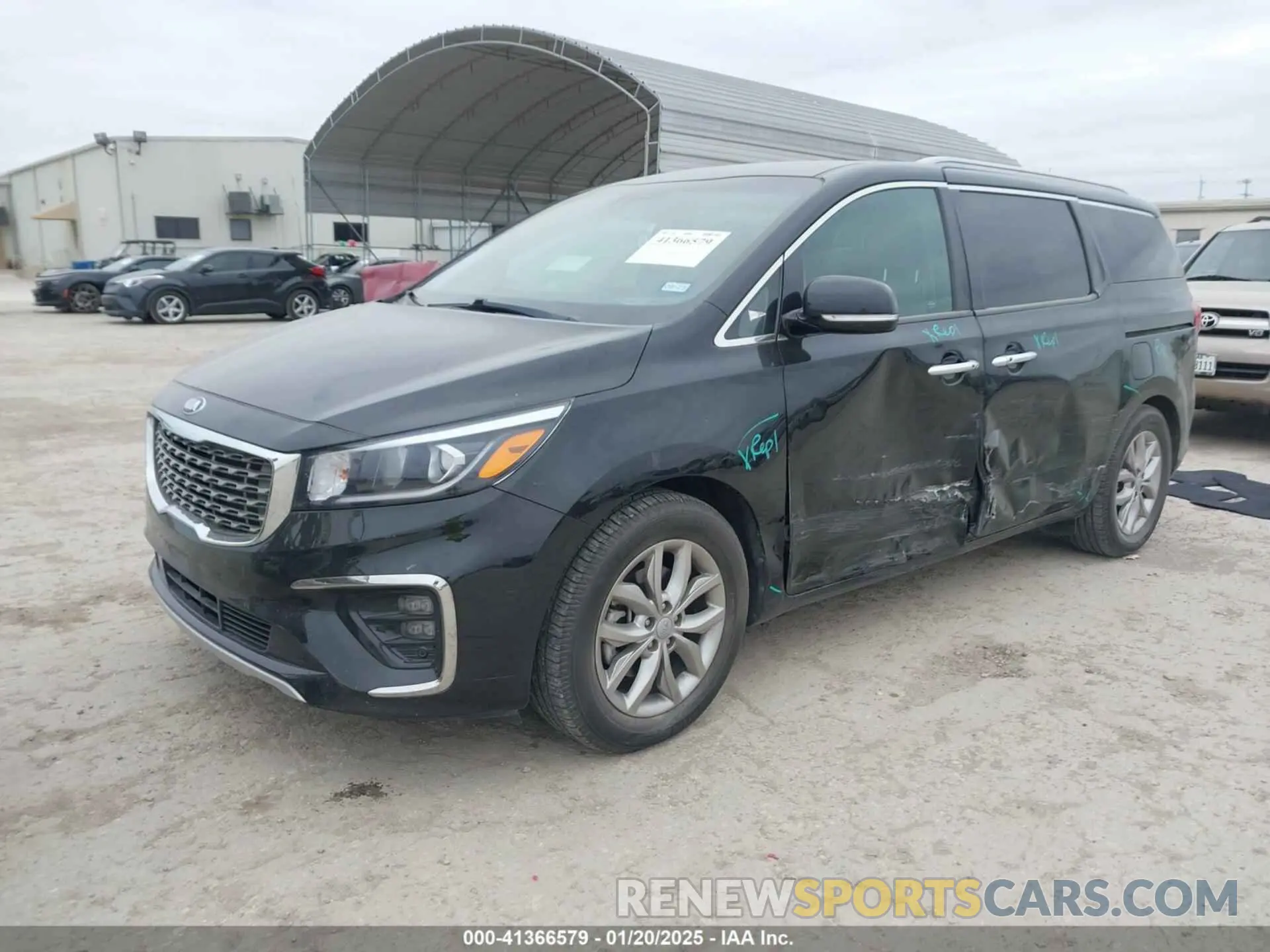 2 Photograph of a damaged car KNDMC5C10K6550258 KIA SEDONA 2019