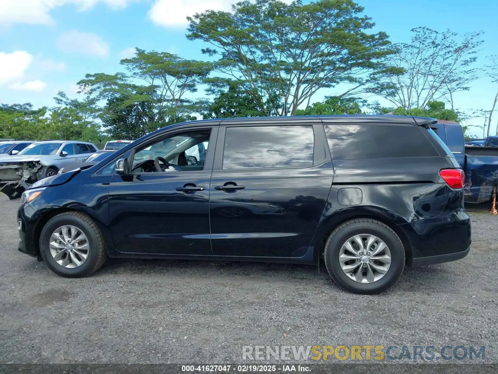 14 Фотография поврежденного автомобиля KNDMB5C11L6658151 KIA SEDONA 2020