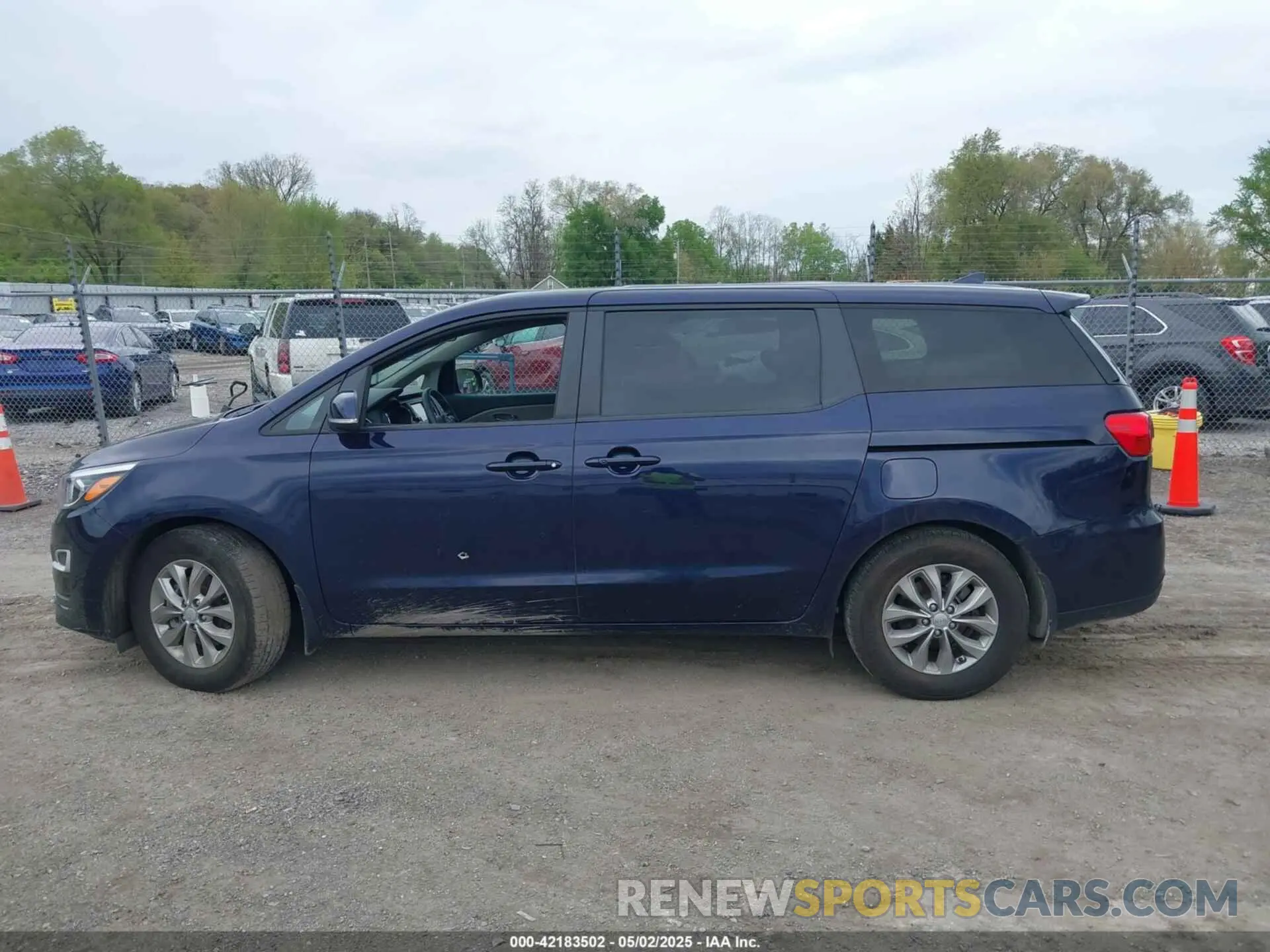 14 Фотография поврежденного автомобиля KNDMB5C15L6626061 KIA SEDONA 2020