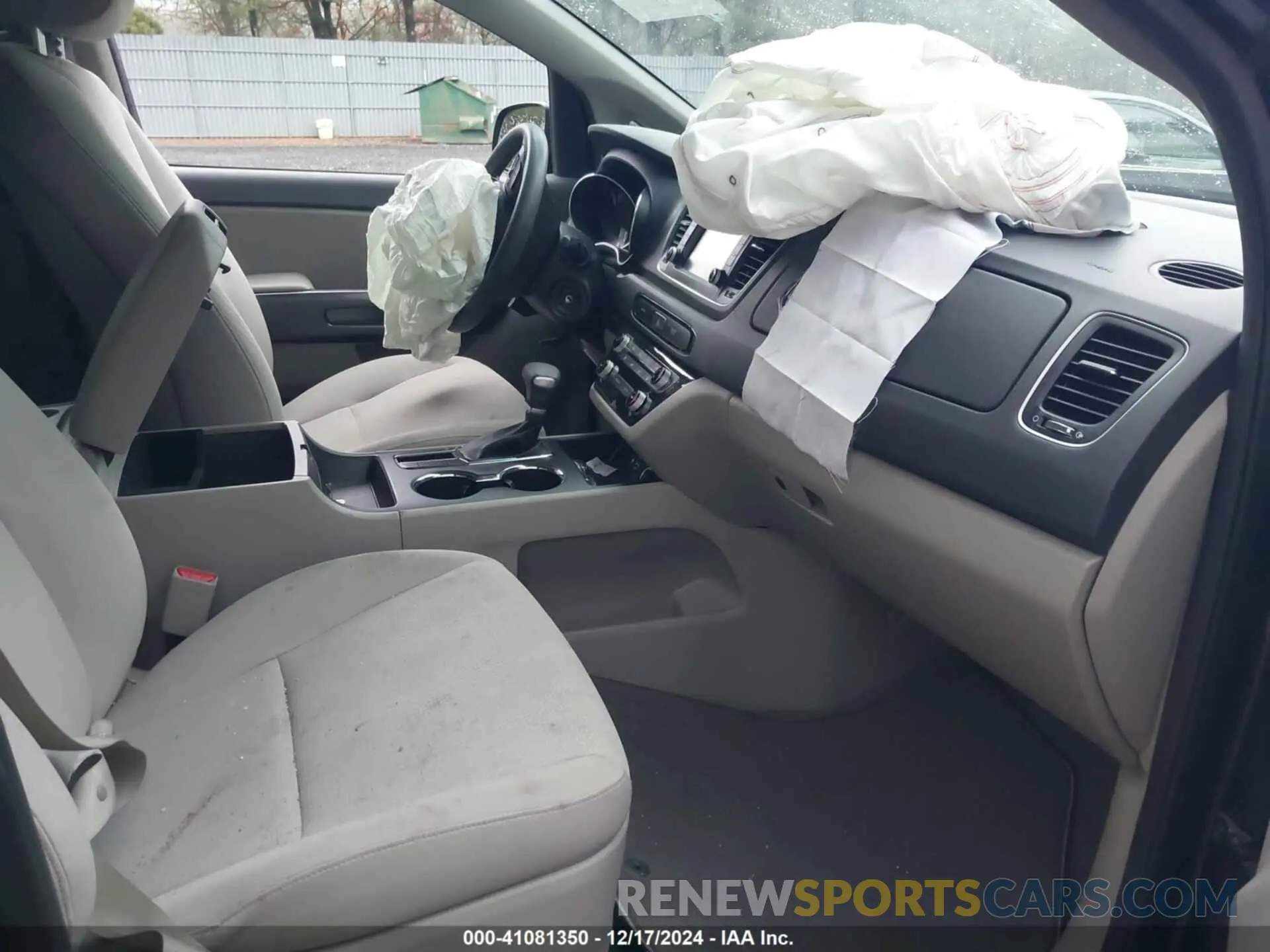 5 Photograph of a damaged car KNDMB5C10M6673807 KIA SEDONA 2021