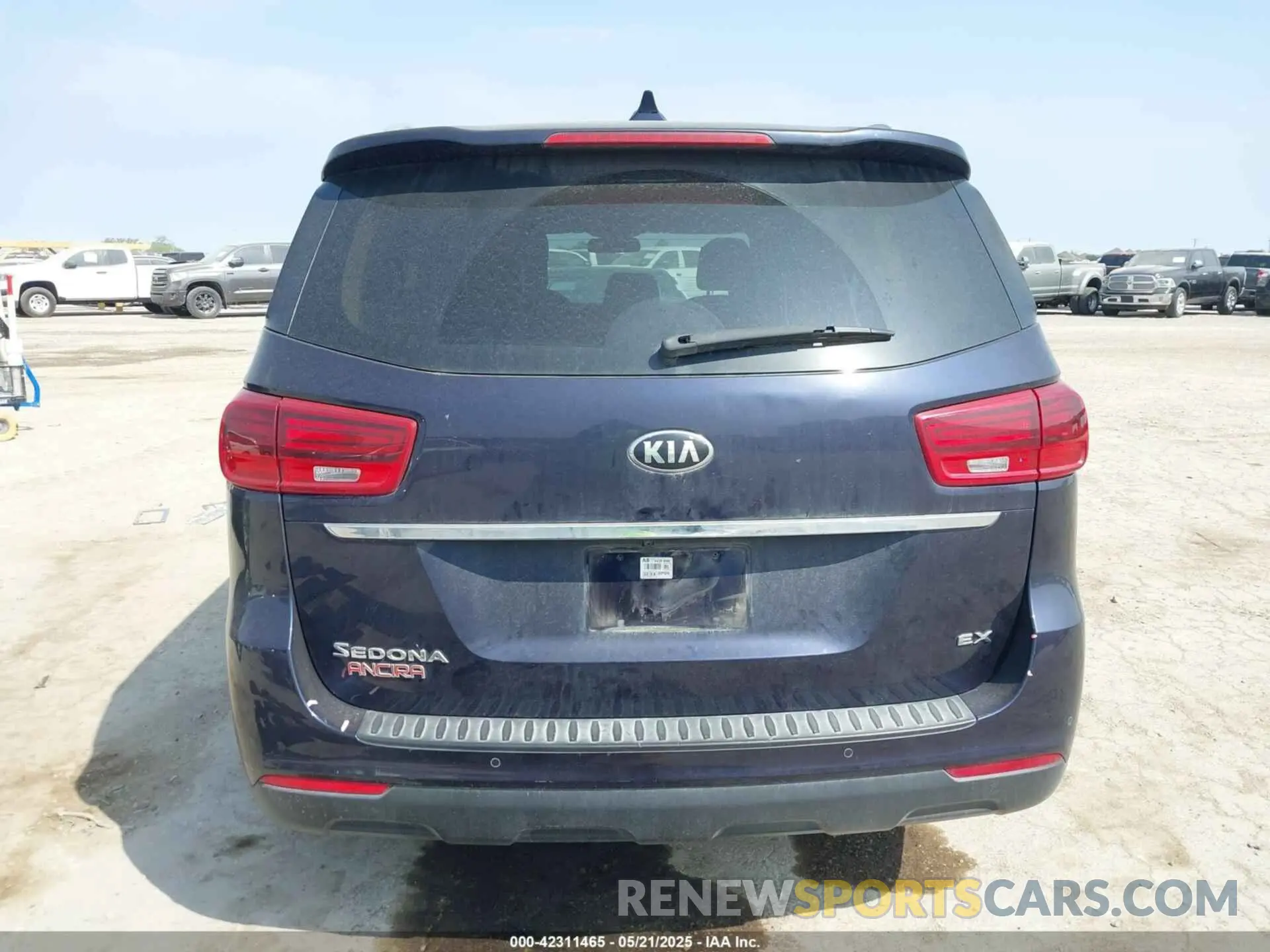 16 Фотография поврежденного автомобиля KNDMB5C11M6665098 KIA SEDONA 2021