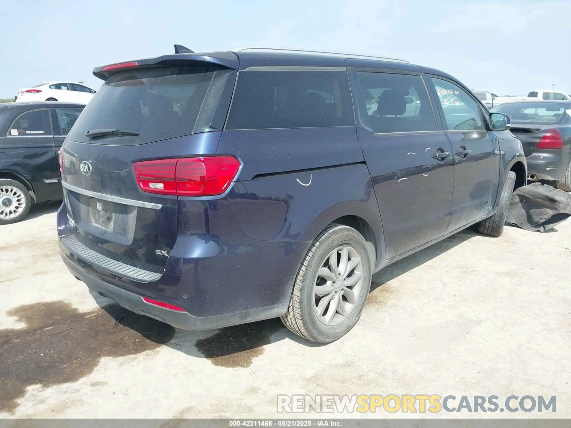 4 Фотография поврежденного автомобиля KNDMB5C11M6665098 KIA SEDONA 2021