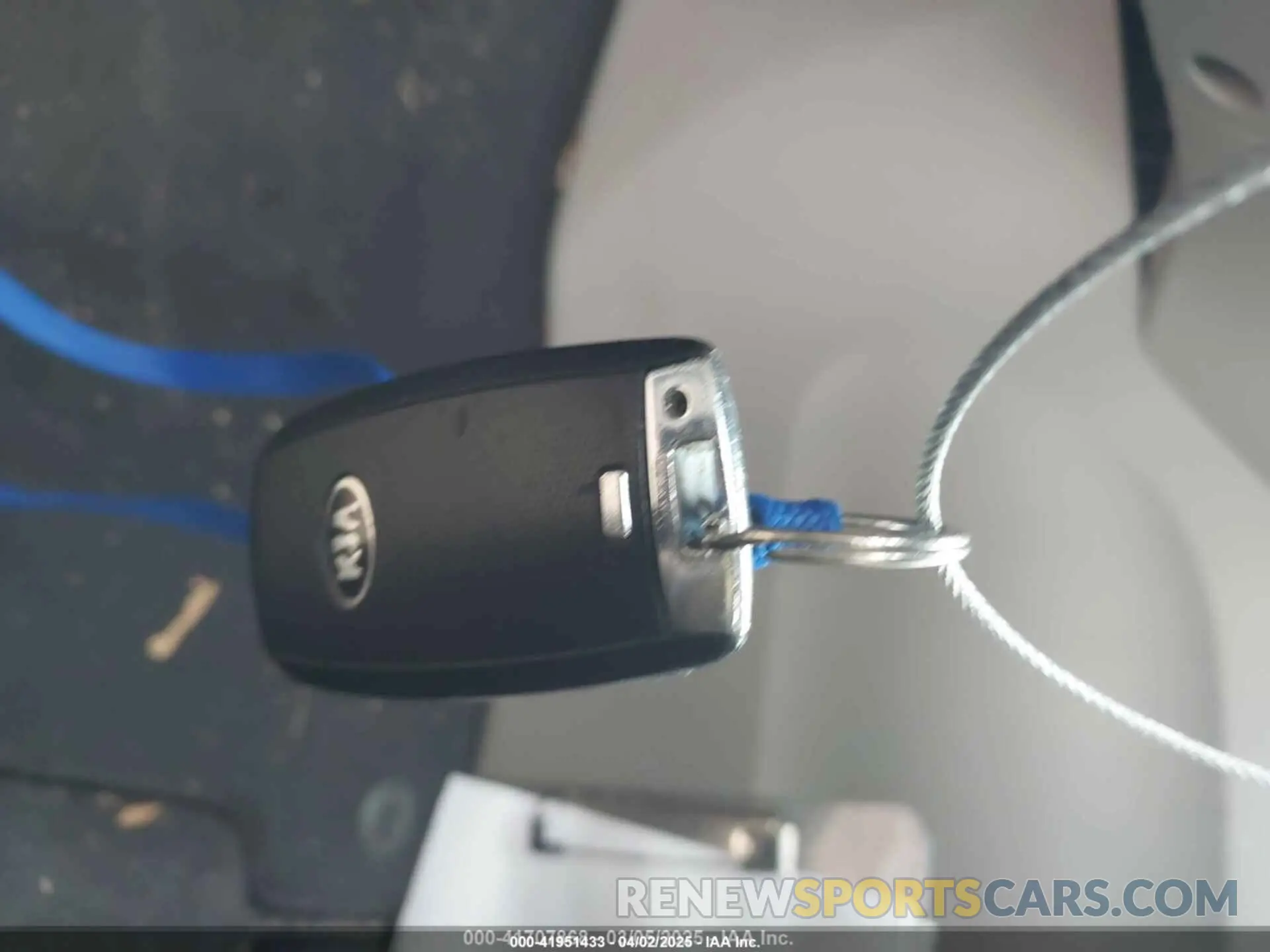 11 Фотография поврежденного автомобиля KNDMB5C11M6671063 KIA SEDONA 2021