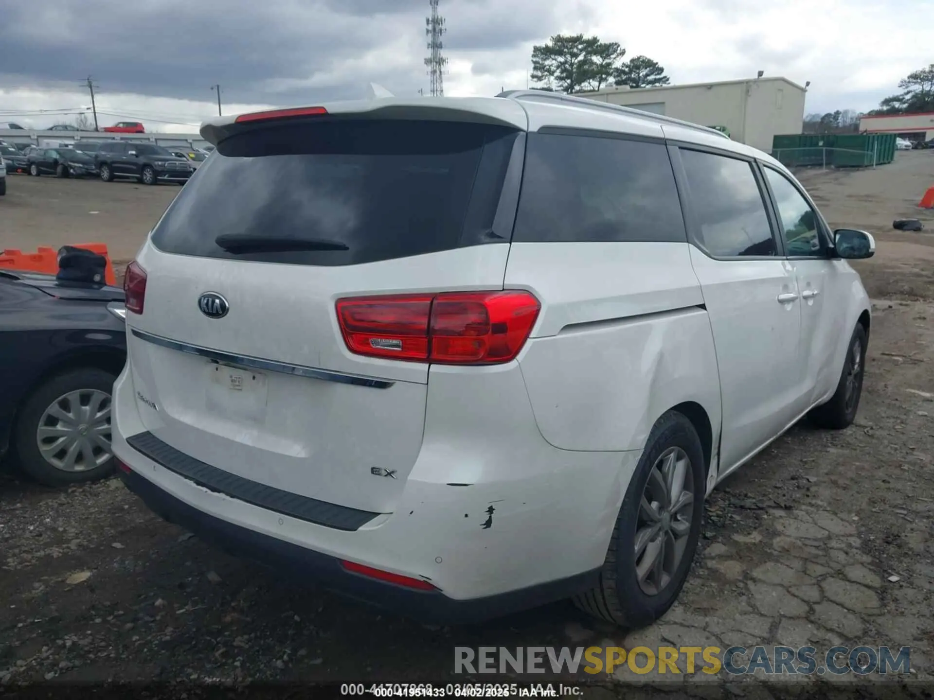 4 Фотография поврежденного автомобиля KNDMB5C11M6671063 KIA SEDONA 2021