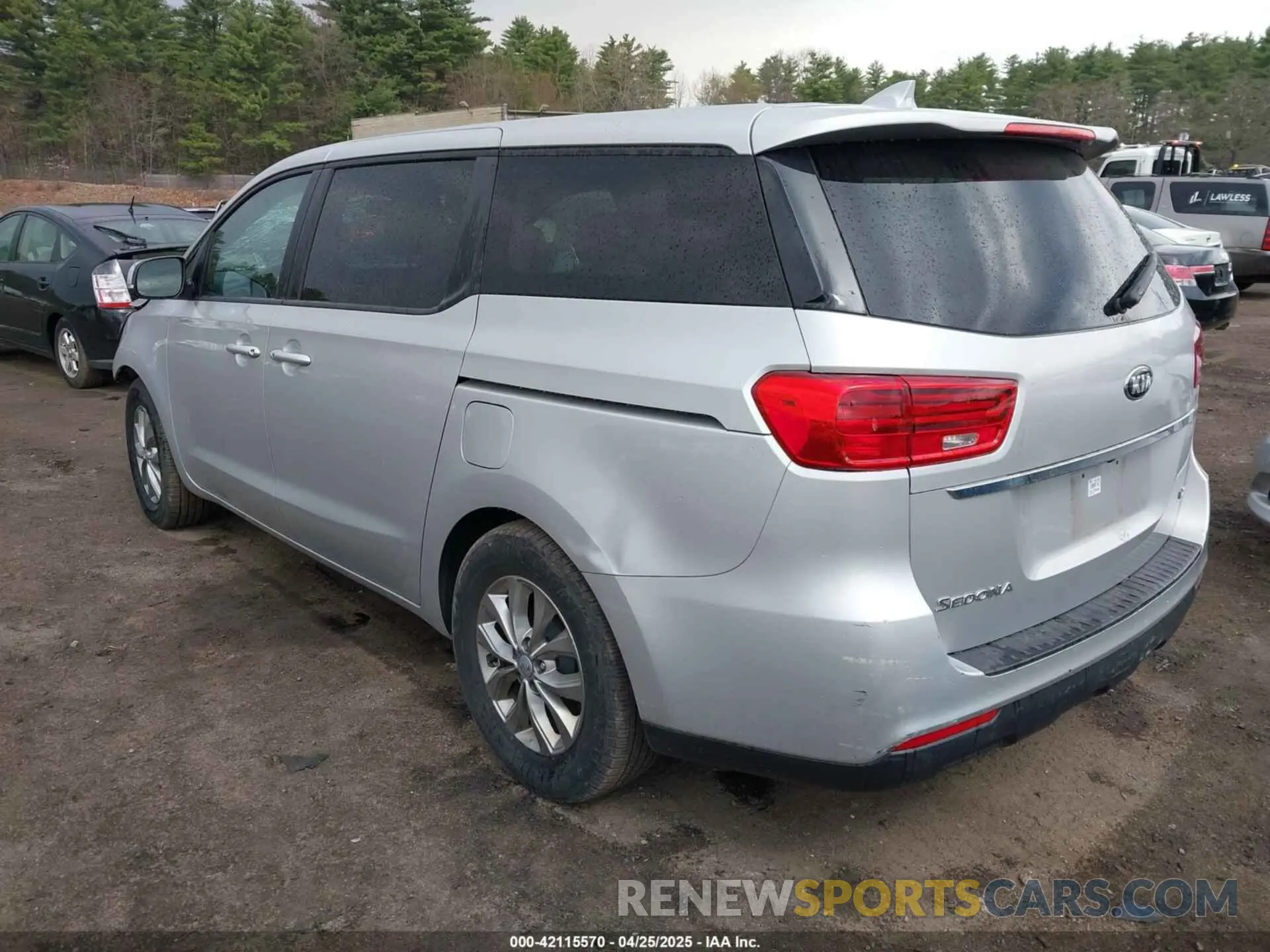 14 Photograph of a damaged car KNDMB5C11M6675162 KIA SEDONA 2021