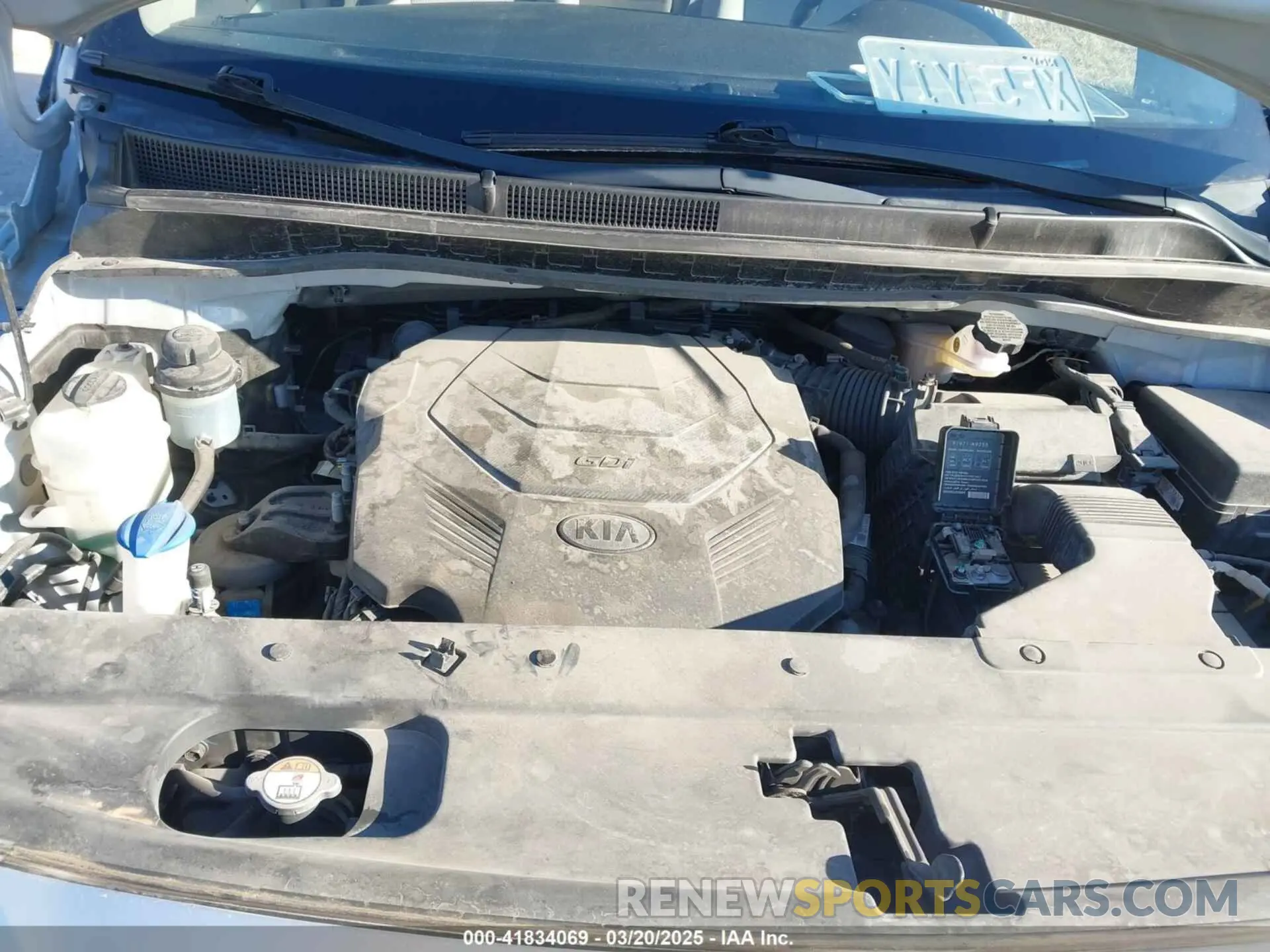 10 Photograph of a damaged car KNDMB5C18M6673540 KIA SEDONA 2021
