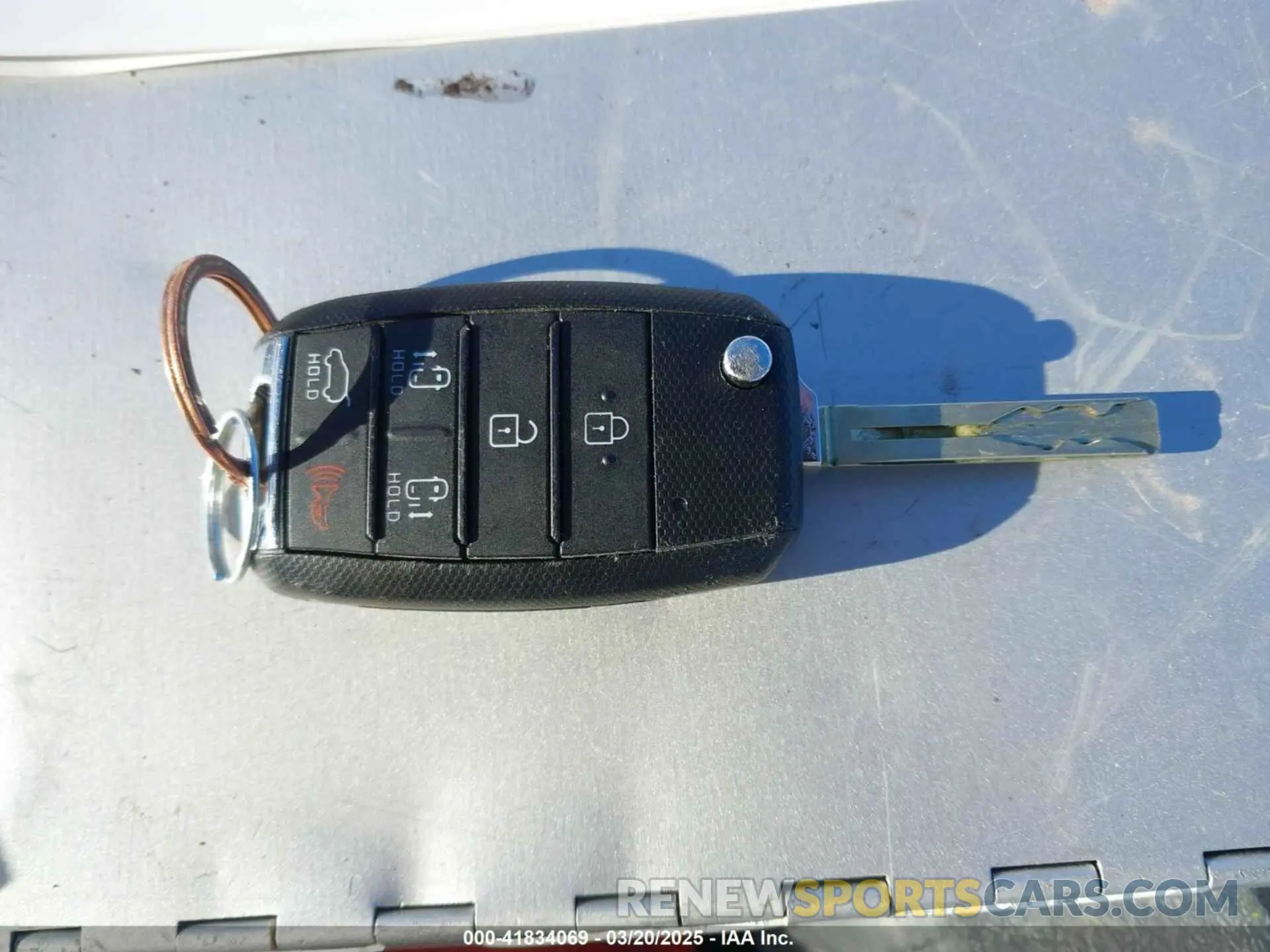 11 Photograph of a damaged car KNDMB5C18M6673540 KIA SEDONA 2021