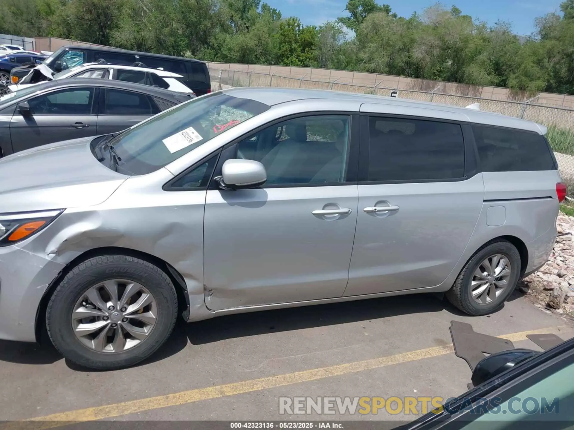 14 Фотография поврежденного автомобиля KNDMB5C19M6671666 KIA SEDONA 2021