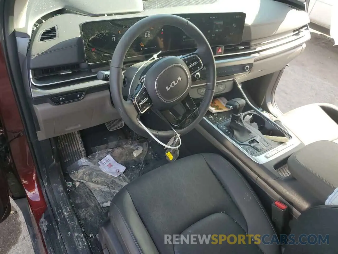 8 Photograph of a damaged car KNDNB5K34S6478720 KIA SEDONA 2025