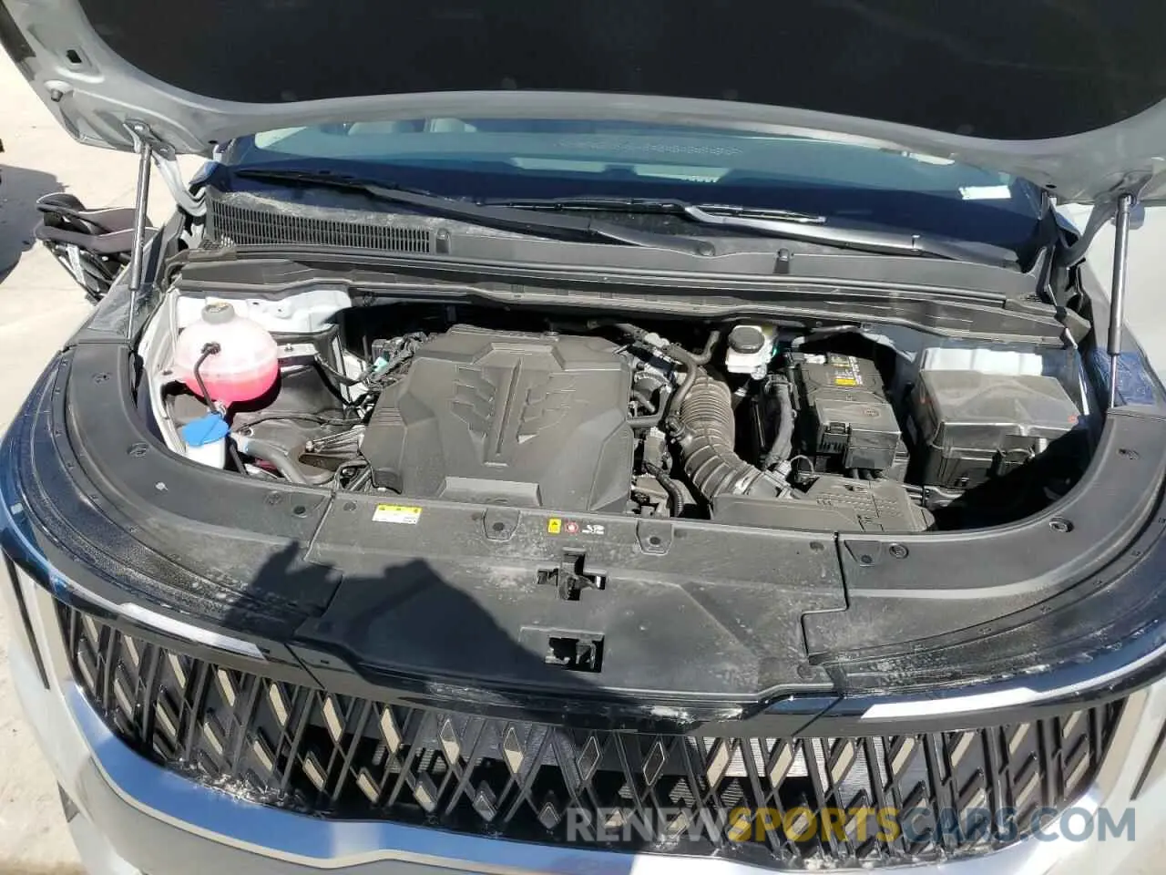 12 Photograph of a damaged car KNDNC5K31S6477182 KIA SEDONA 2025