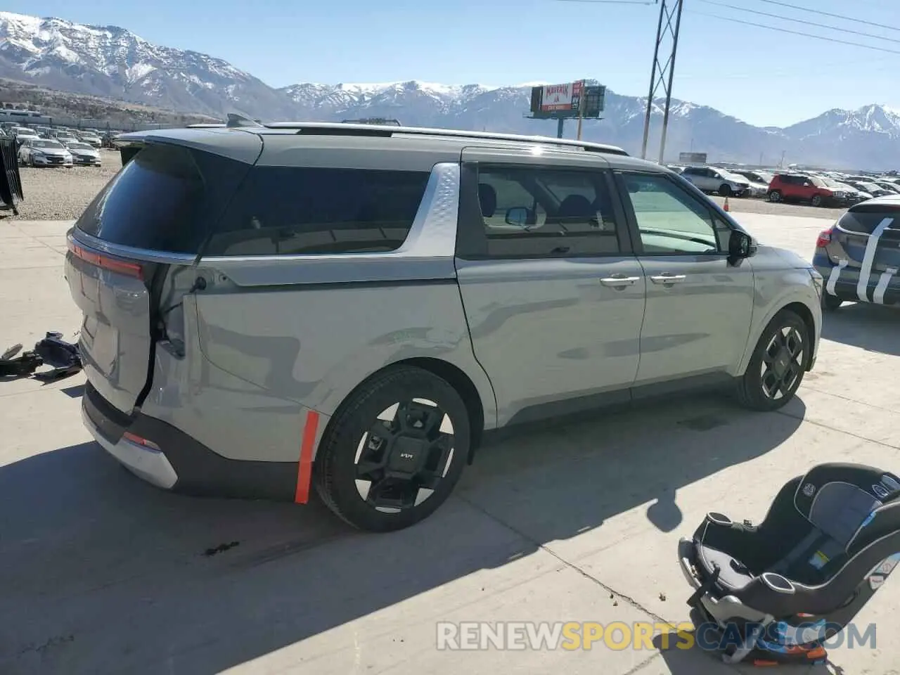 3 Photograph of a damaged car KNDNC5K31S6477182 KIA SEDONA 2025
