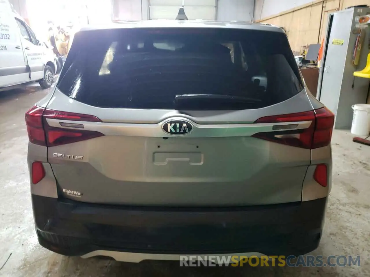 6 Photograph of a damaged car KNDEPCAA0M7044622 KIA SELTOS 2021