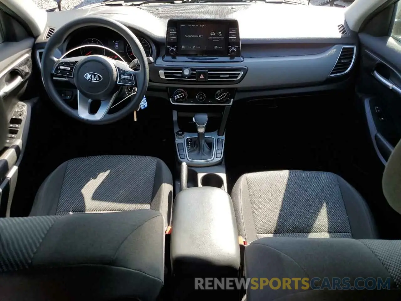 8 Фотография поврежденного автомобиля KNDEPCAA0M7097143 KIA SELTOS 2021