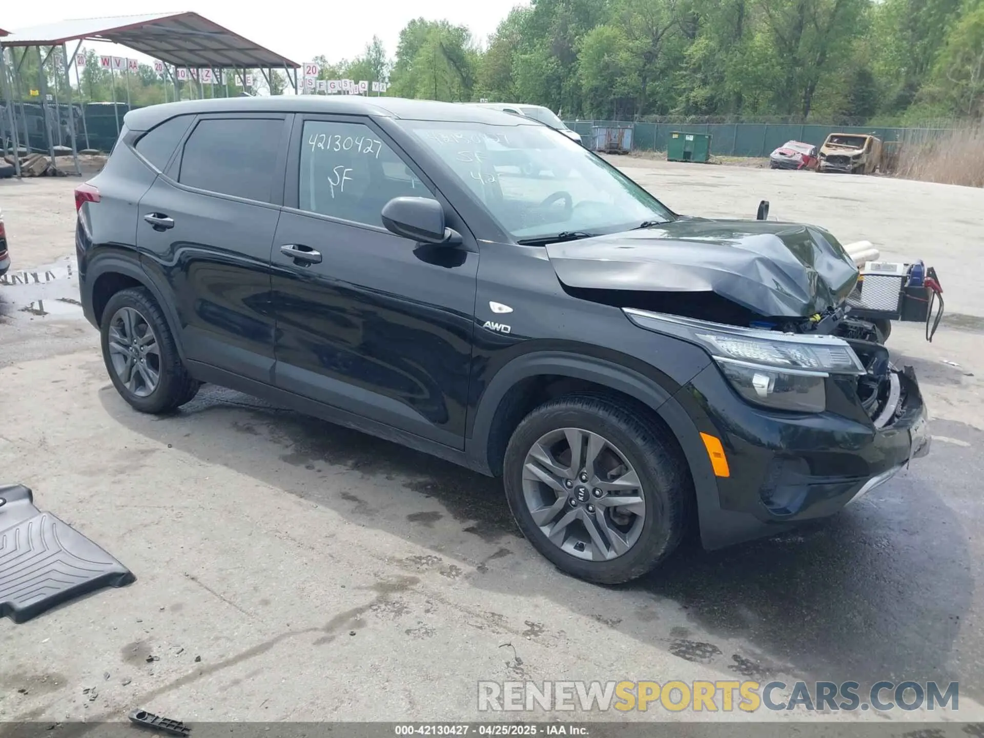 1 Photograph of a damaged car KNDEPCAA1M7116346 KIA SELTOS 2021