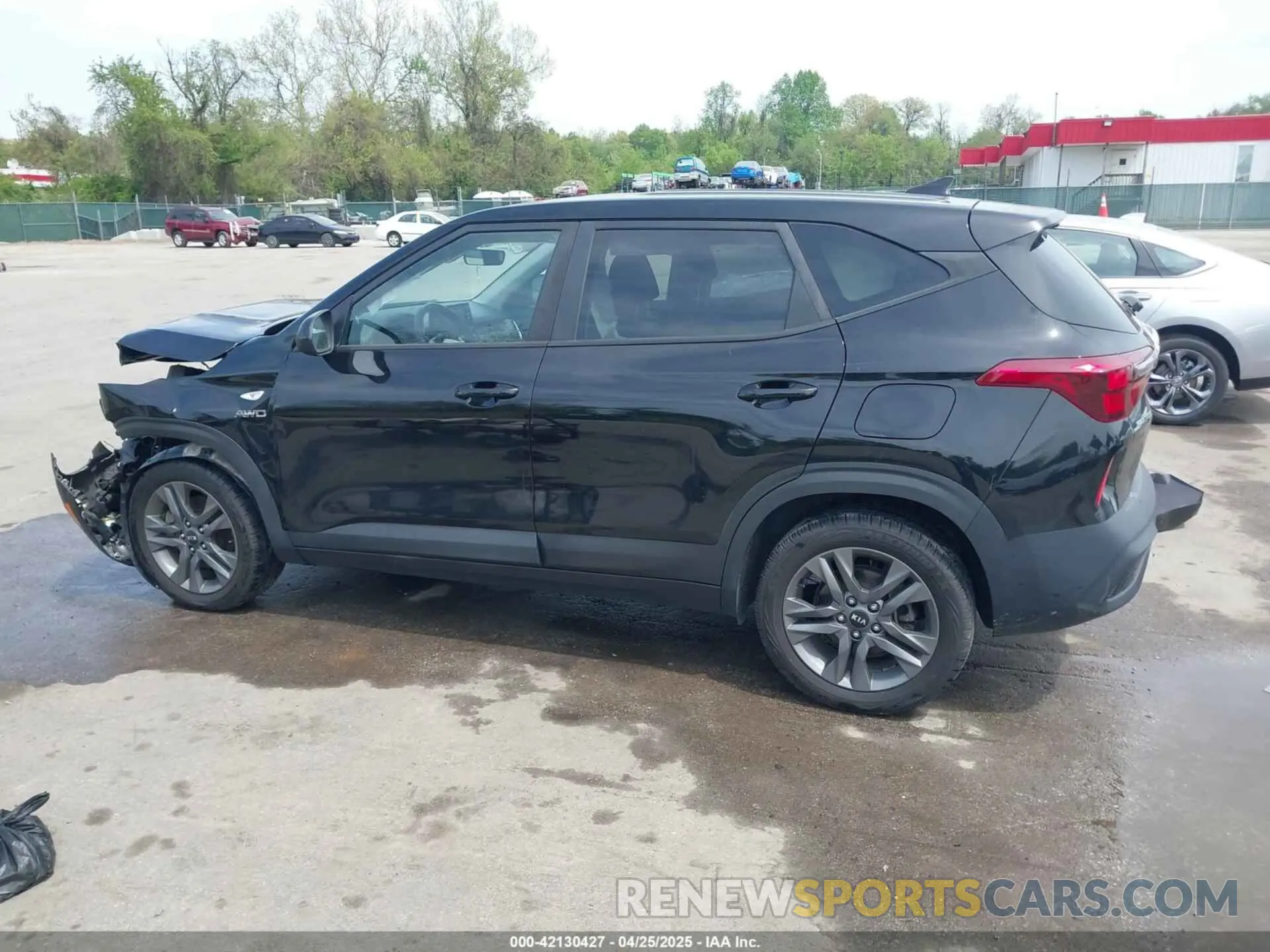 15 Photograph of a damaged car KNDEPCAA1M7116346 KIA SELTOS 2021