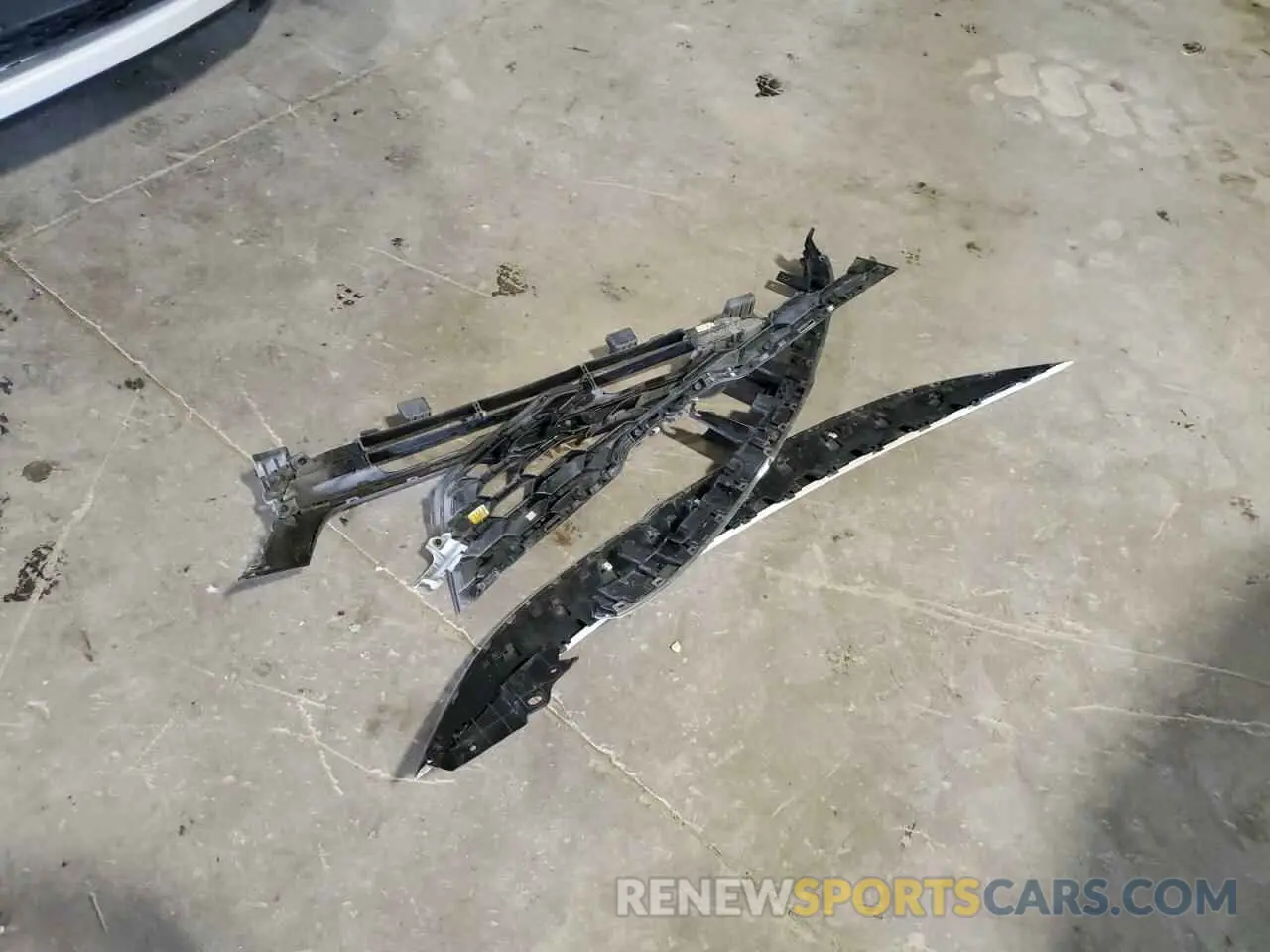 13 Photograph of a damaged car KNDEPCAA1M7137780 KIA SELTOS 2021