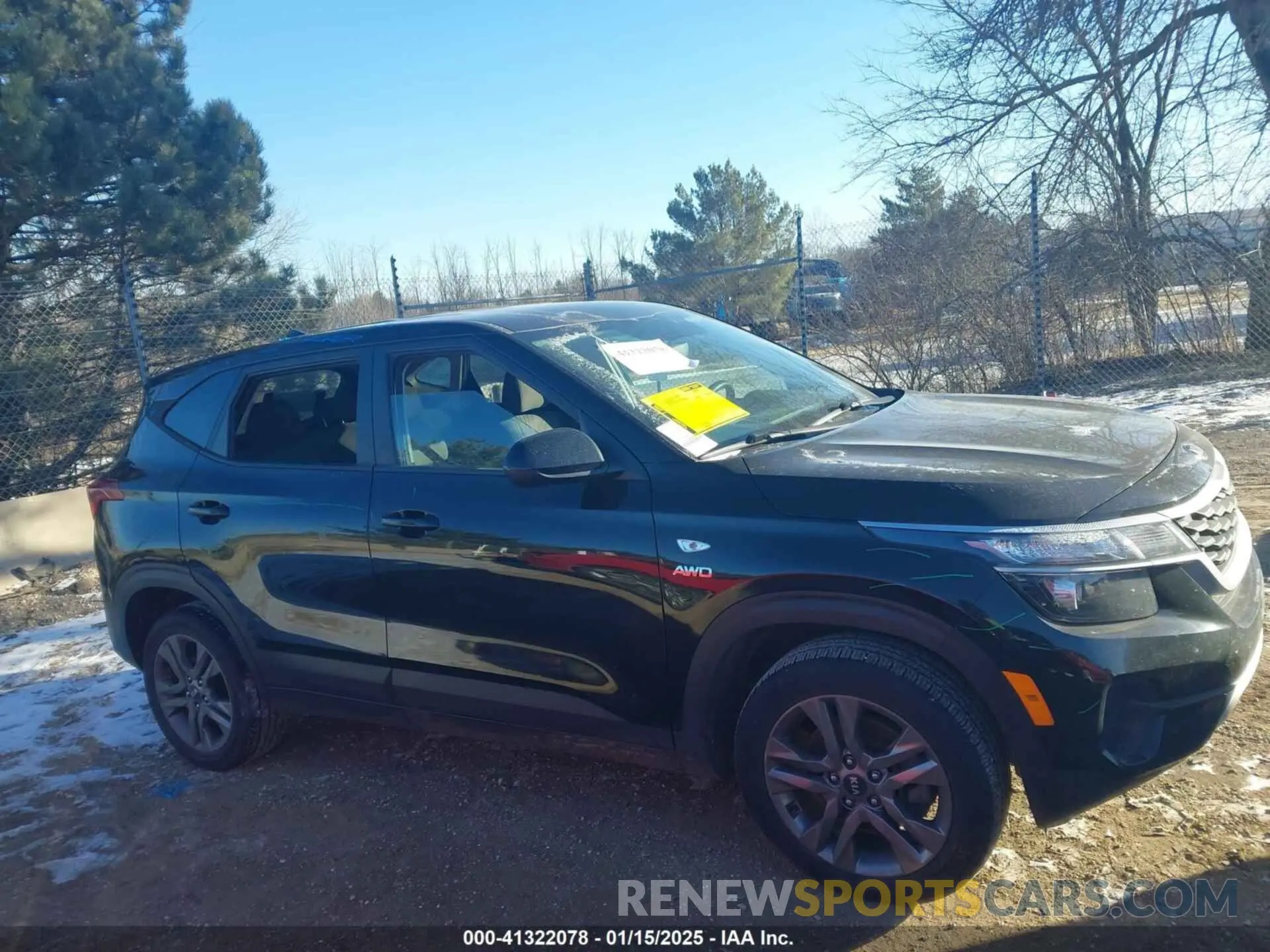 13 Photograph of a damaged car KNDEPCAA1M7229729 KIA SELTOS 2021