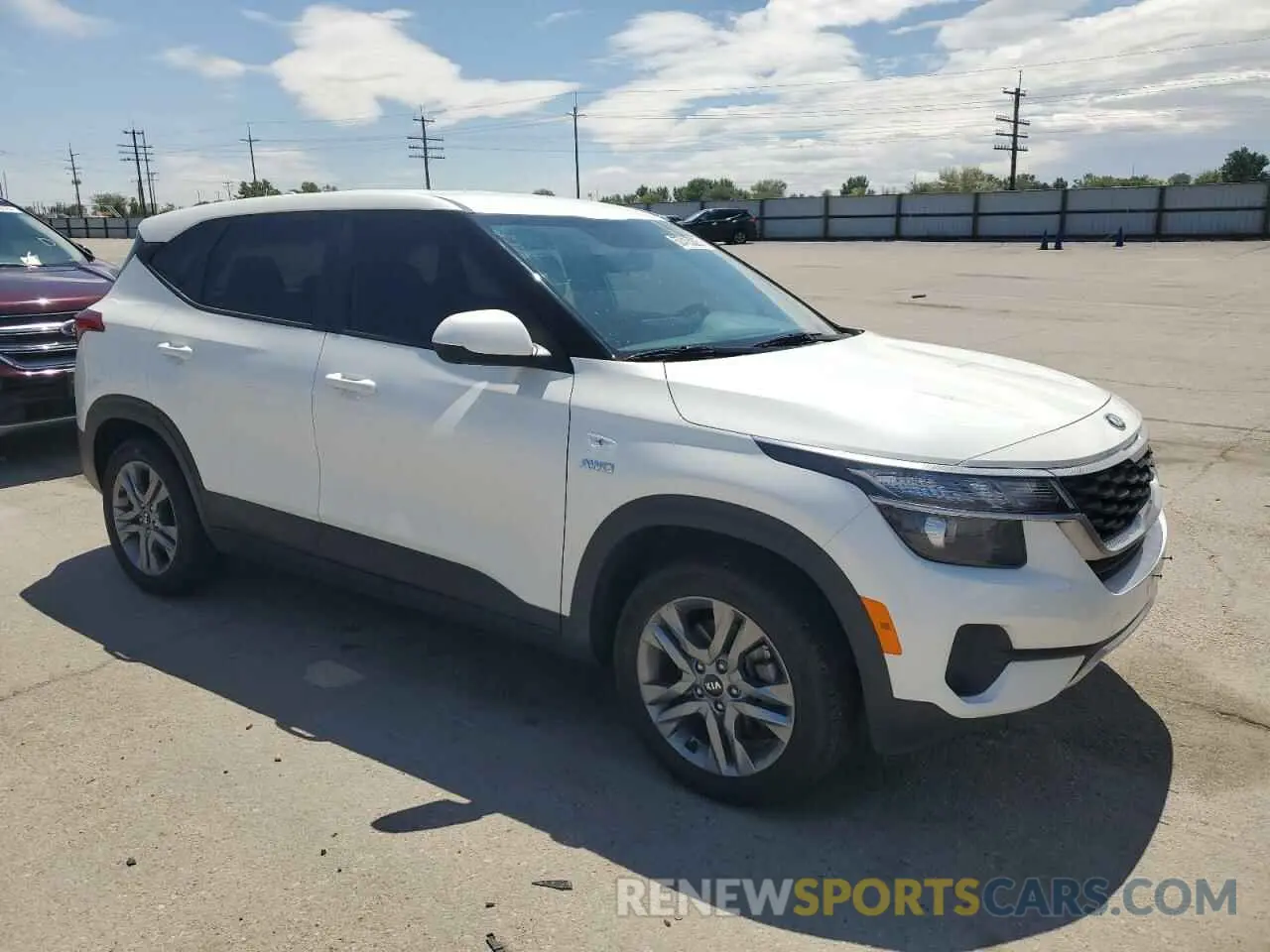 4 Photograph of a damaged car KNDEPCAA5M7139208 KIA SELTOS 2021