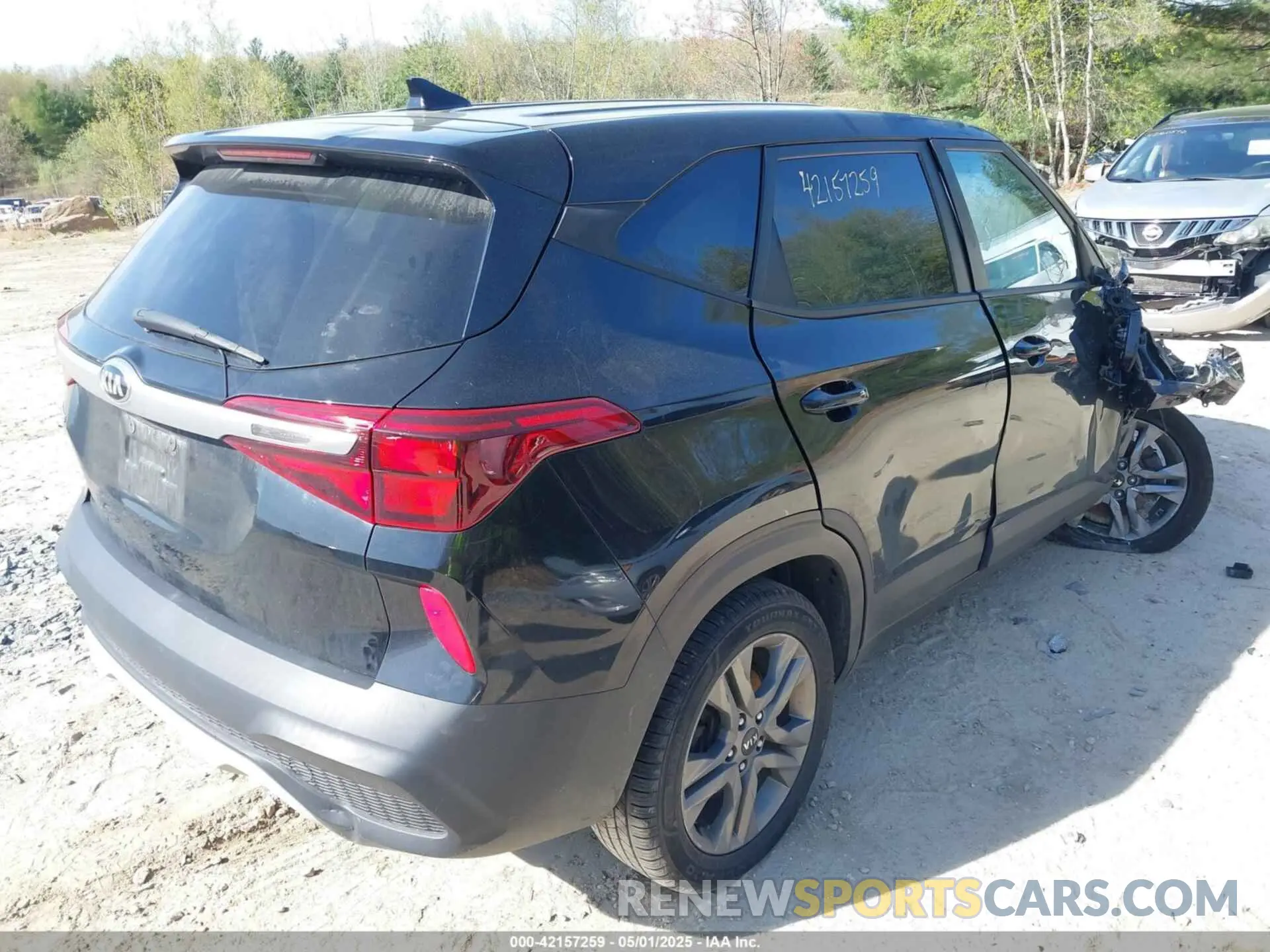 4 Photograph of a damaged car KNDEPCAA6M7114902 KIA SELTOS 2021