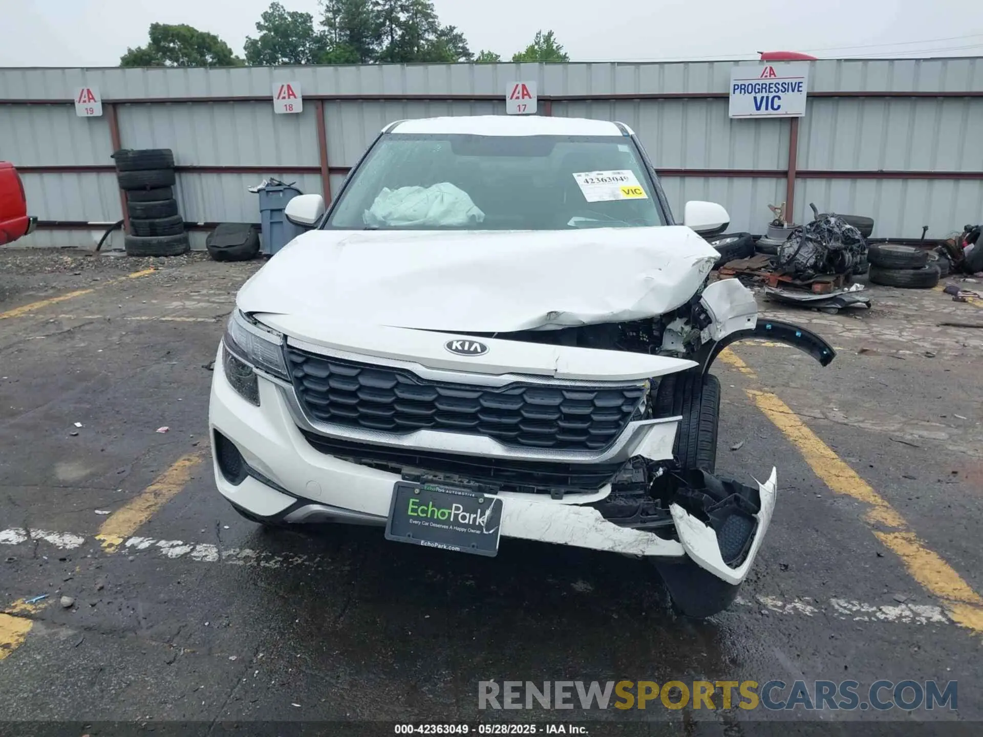 12 Photograph of a damaged car KNDEPCAA8M7048918 KIA SELTOS 2021