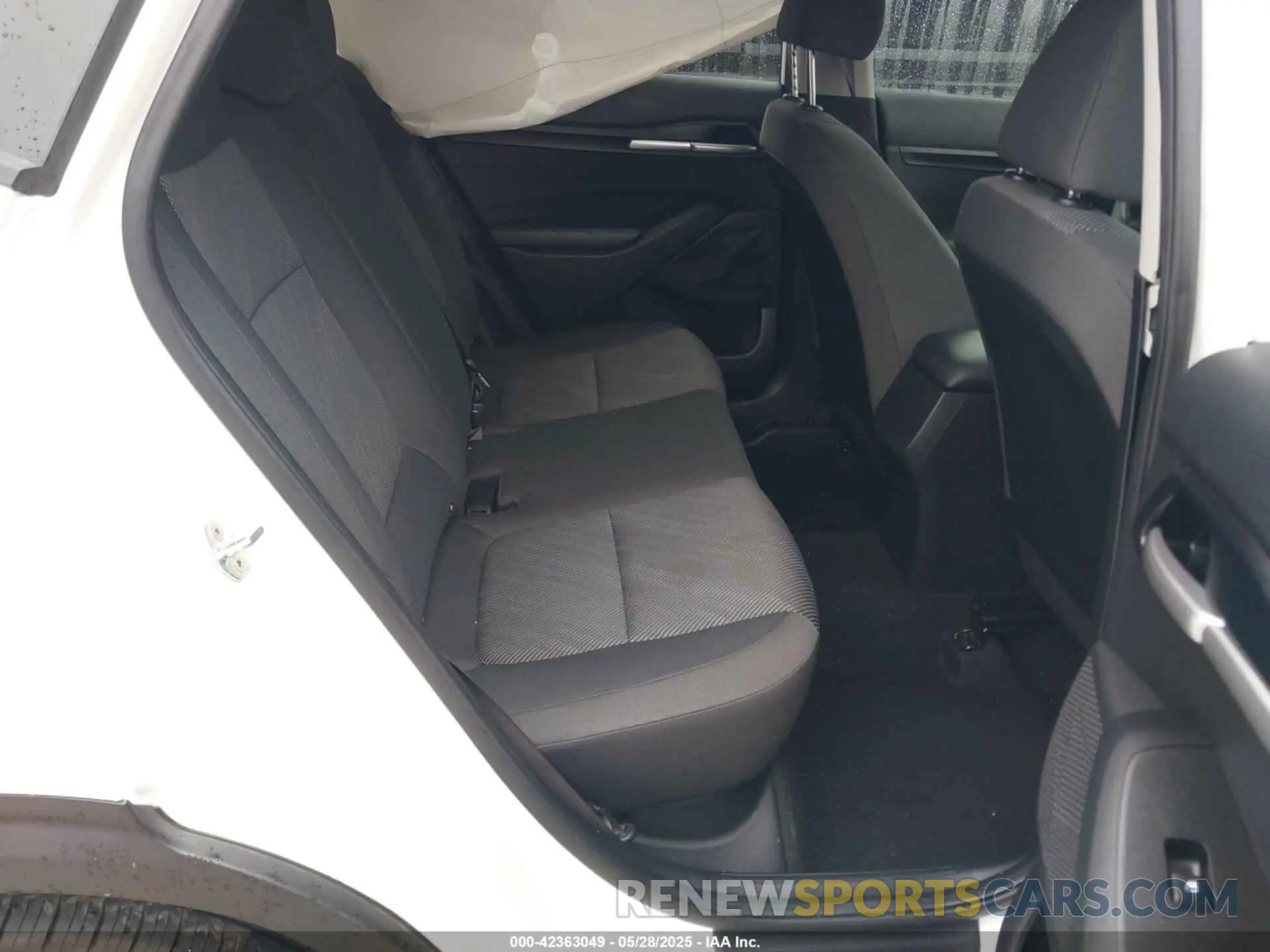 8 Photograph of a damaged car KNDEPCAA8M7048918 KIA SELTOS 2021