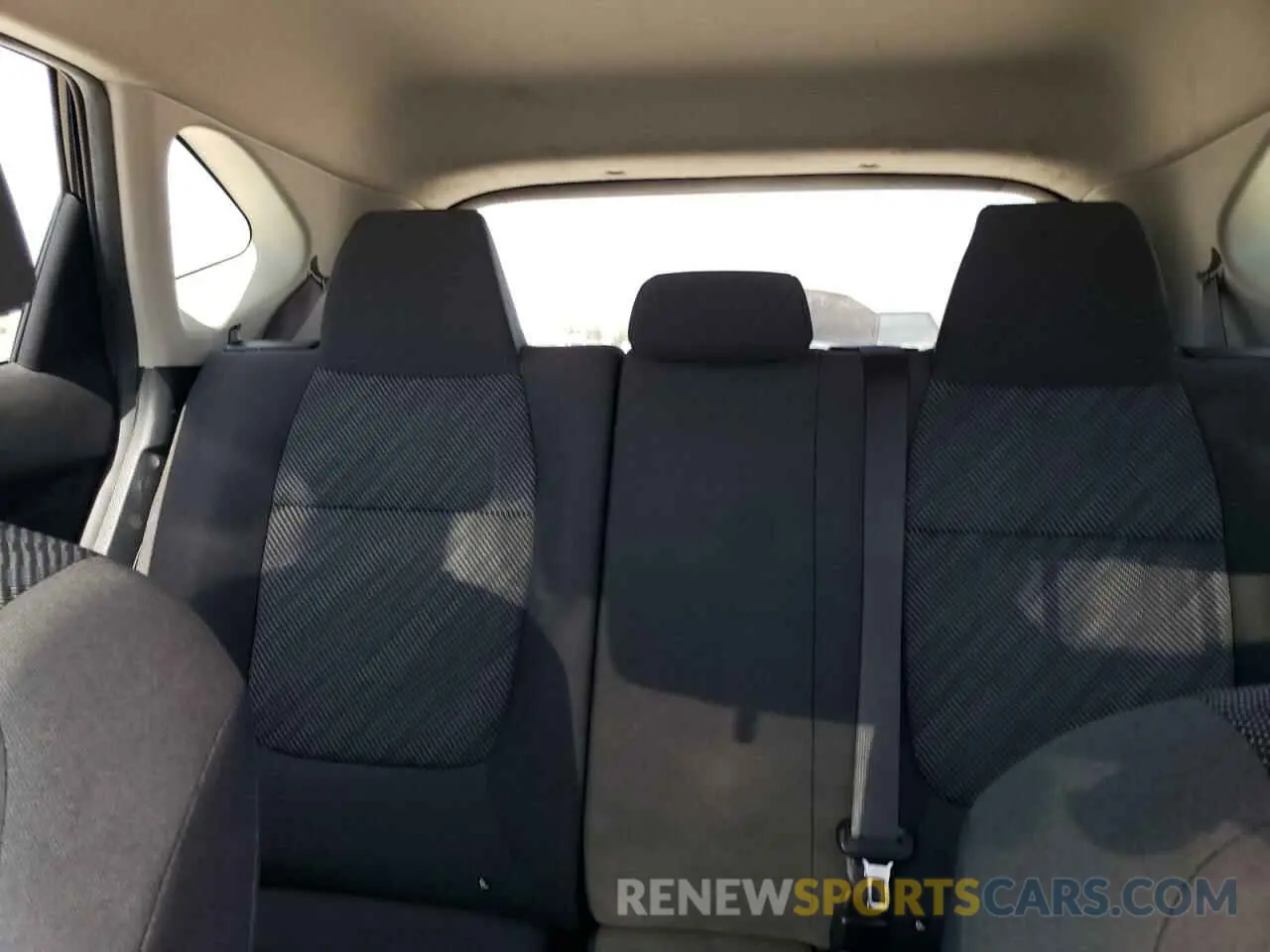 10 Photograph of a damaged car KNDEPCAA8M7095138 KIA SELTOS 2021