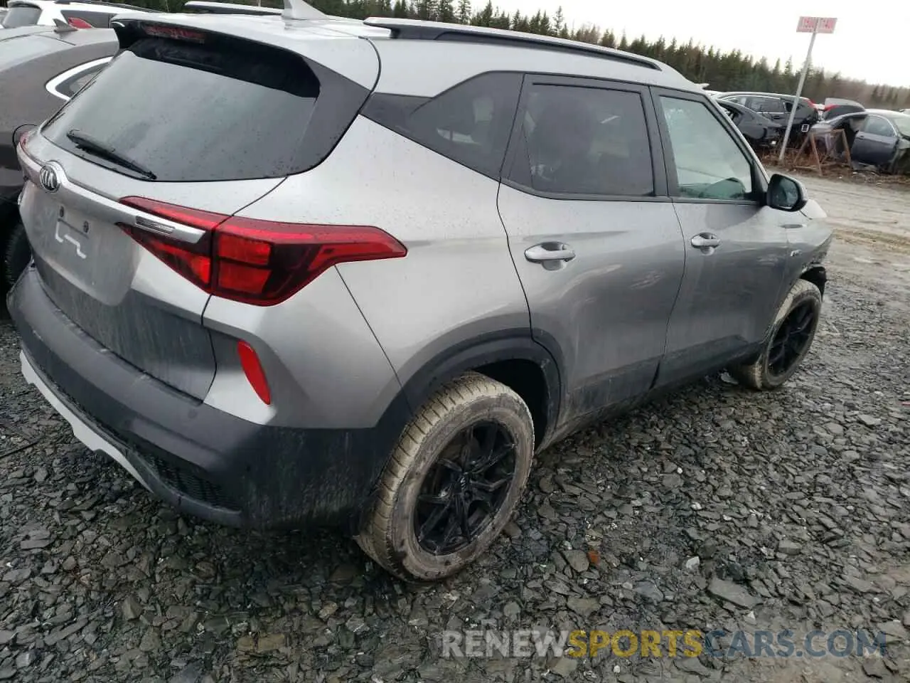 3 Photograph of a damaged car KNDEPCAA8M7116473 KIA SELTOS 2021