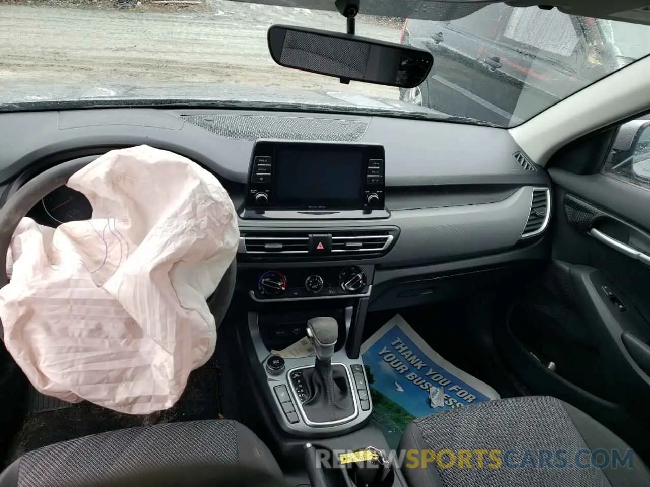 8 Photograph of a damaged car KNDEPCAA8M7116473 KIA SELTOS 2021