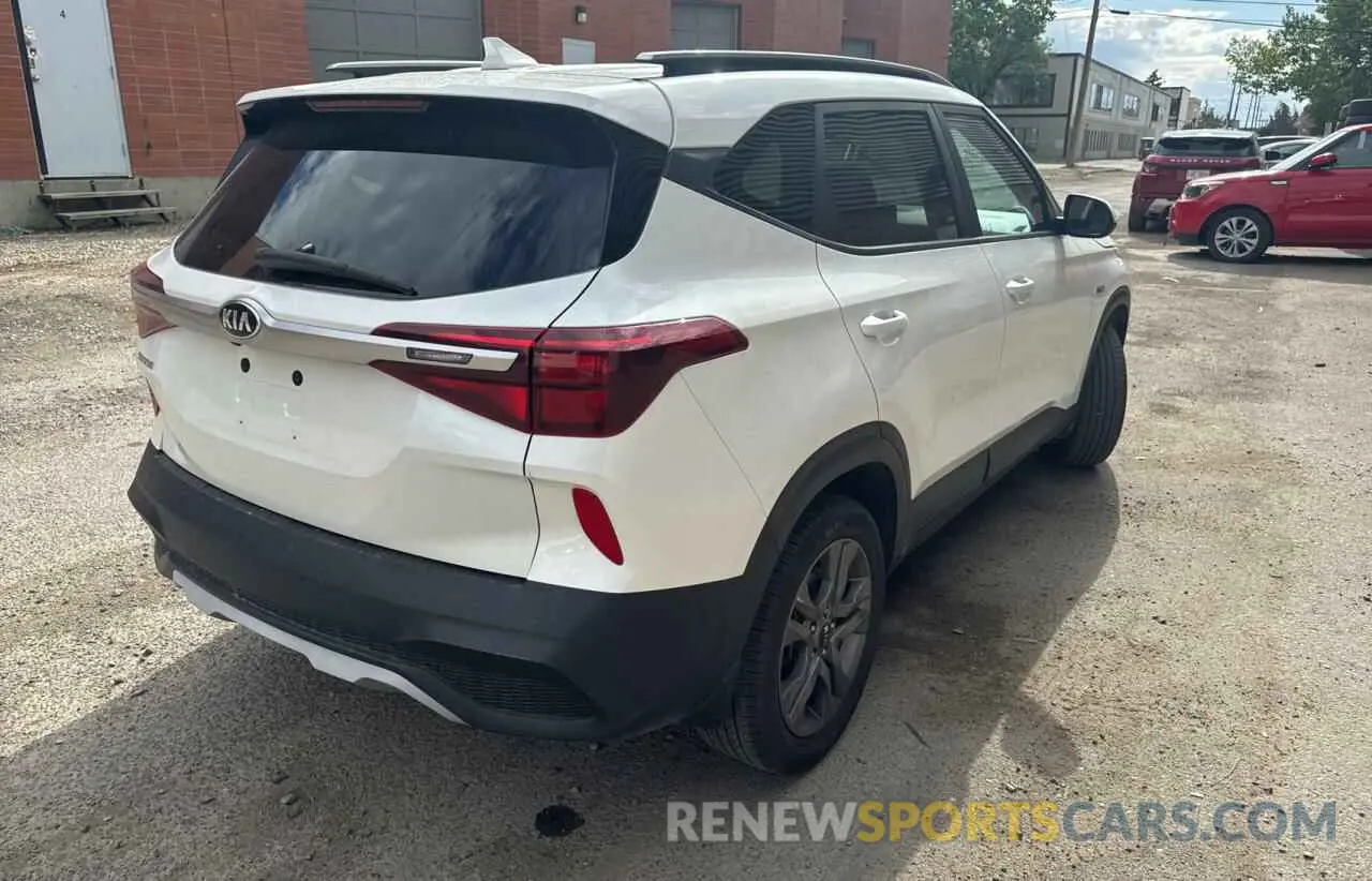 4 Photograph of a damaged car KNDEPCAAXM7065235 KIA SELTOS 2021