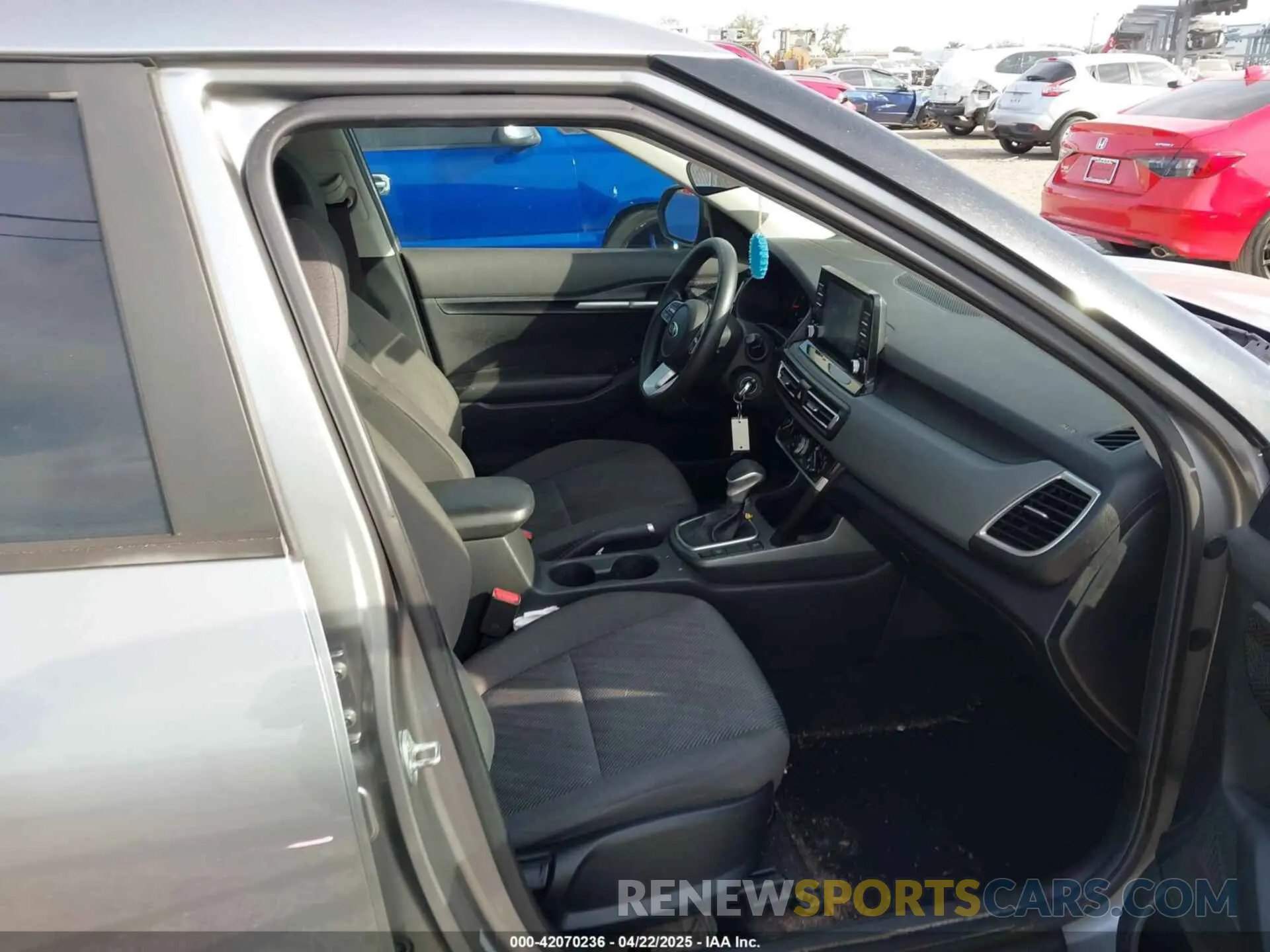 5 Photograph of a damaged car KNDEPCAAXM7136028 KIA SELTOS 2021